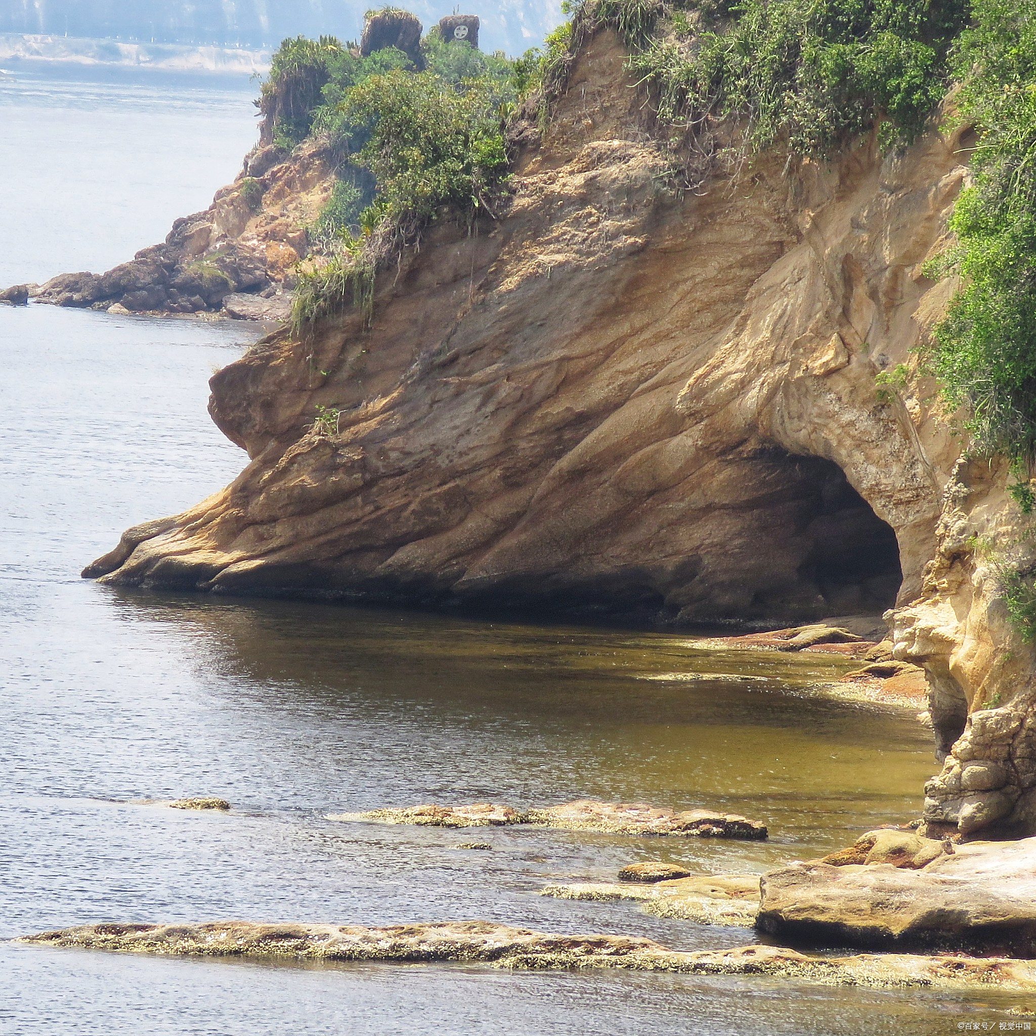探险茂名乐山电白爵山海岸,海蚀地貌赶海,地质奇观治愈!