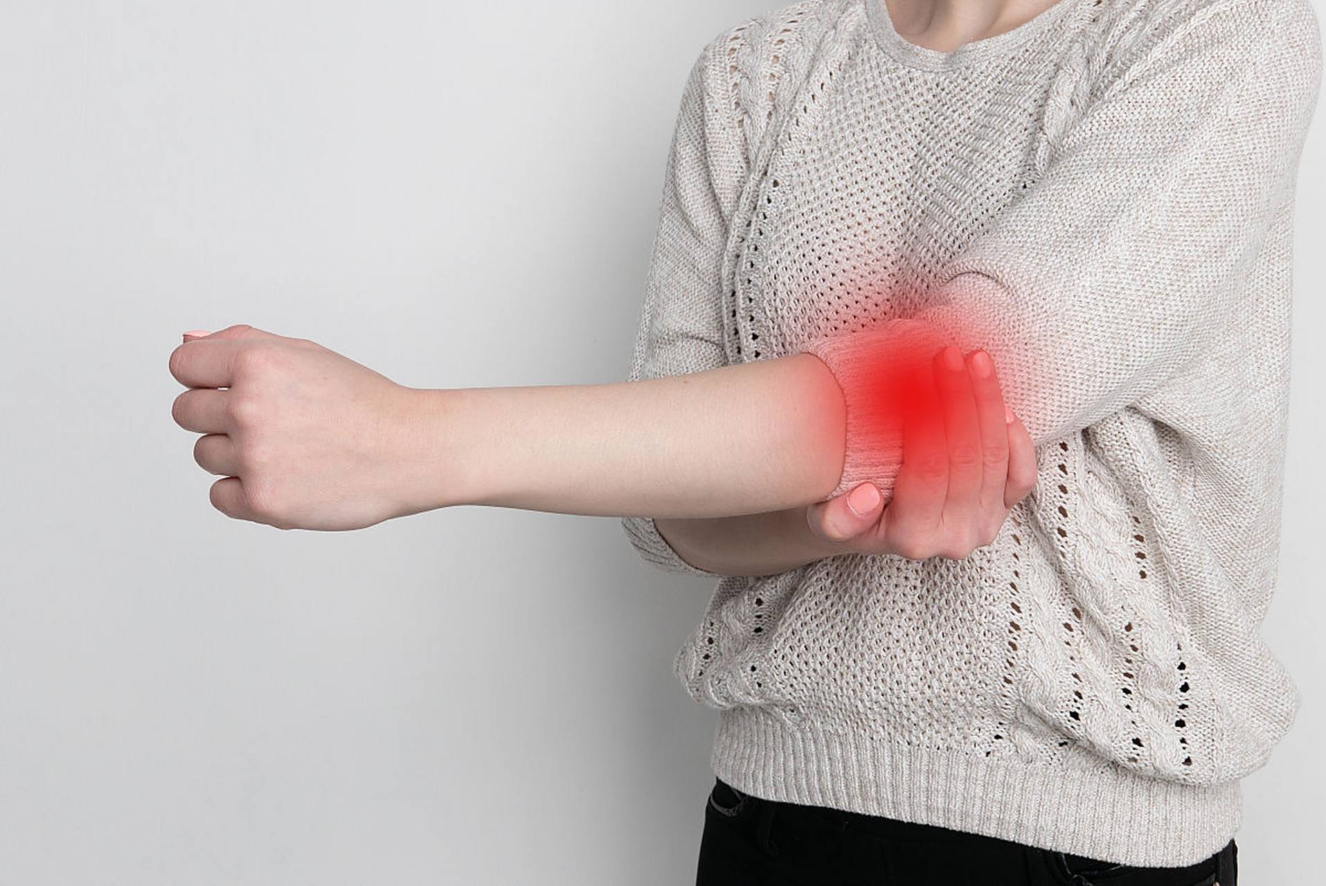 为啥胳膊肘关节疼痛?骨科医生来揭秘!