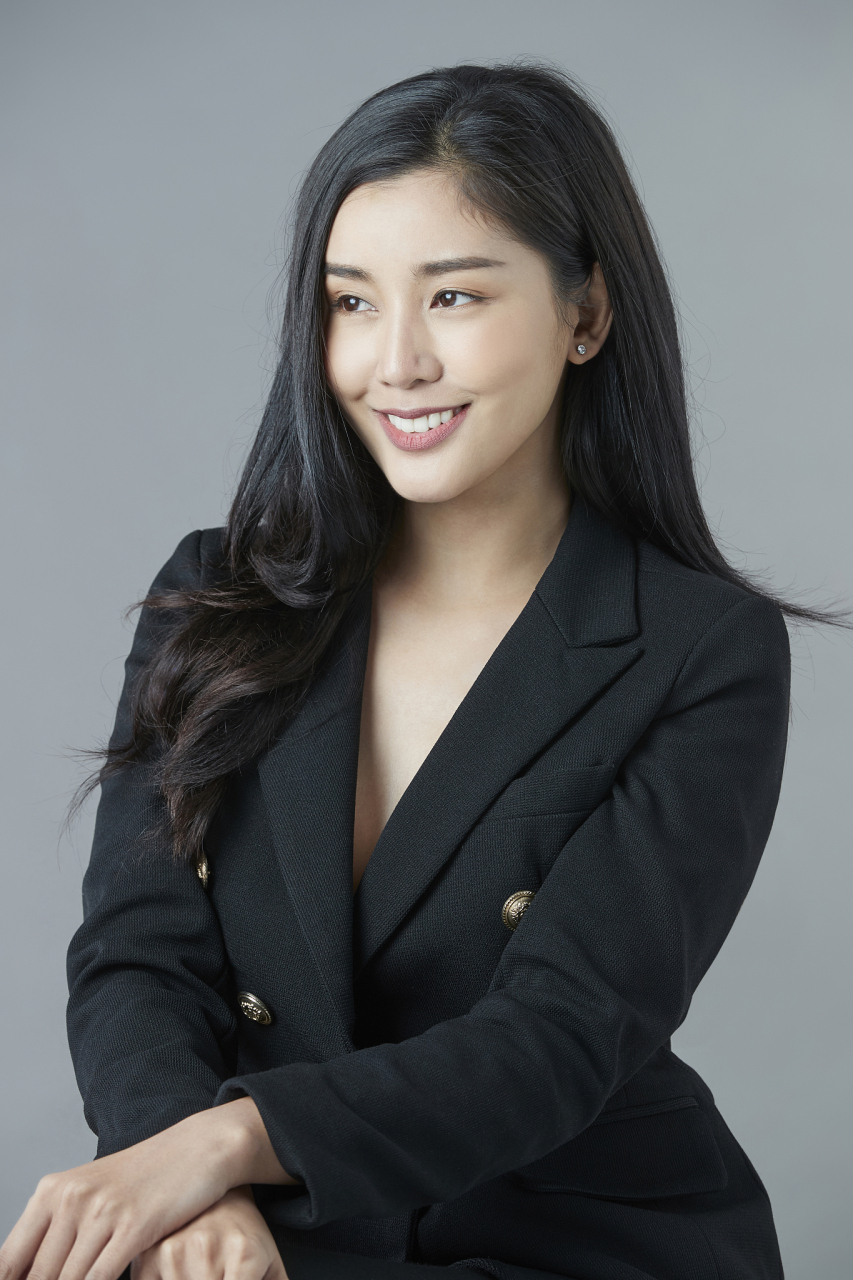 低调而充实地生活着:遵循父训,专注于事业!