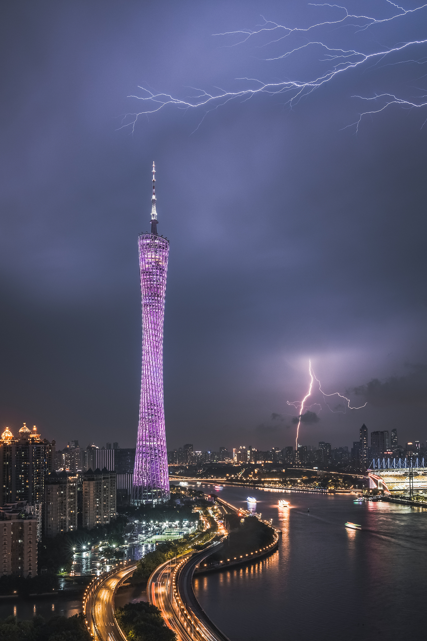 越秀城市广场南塔图片