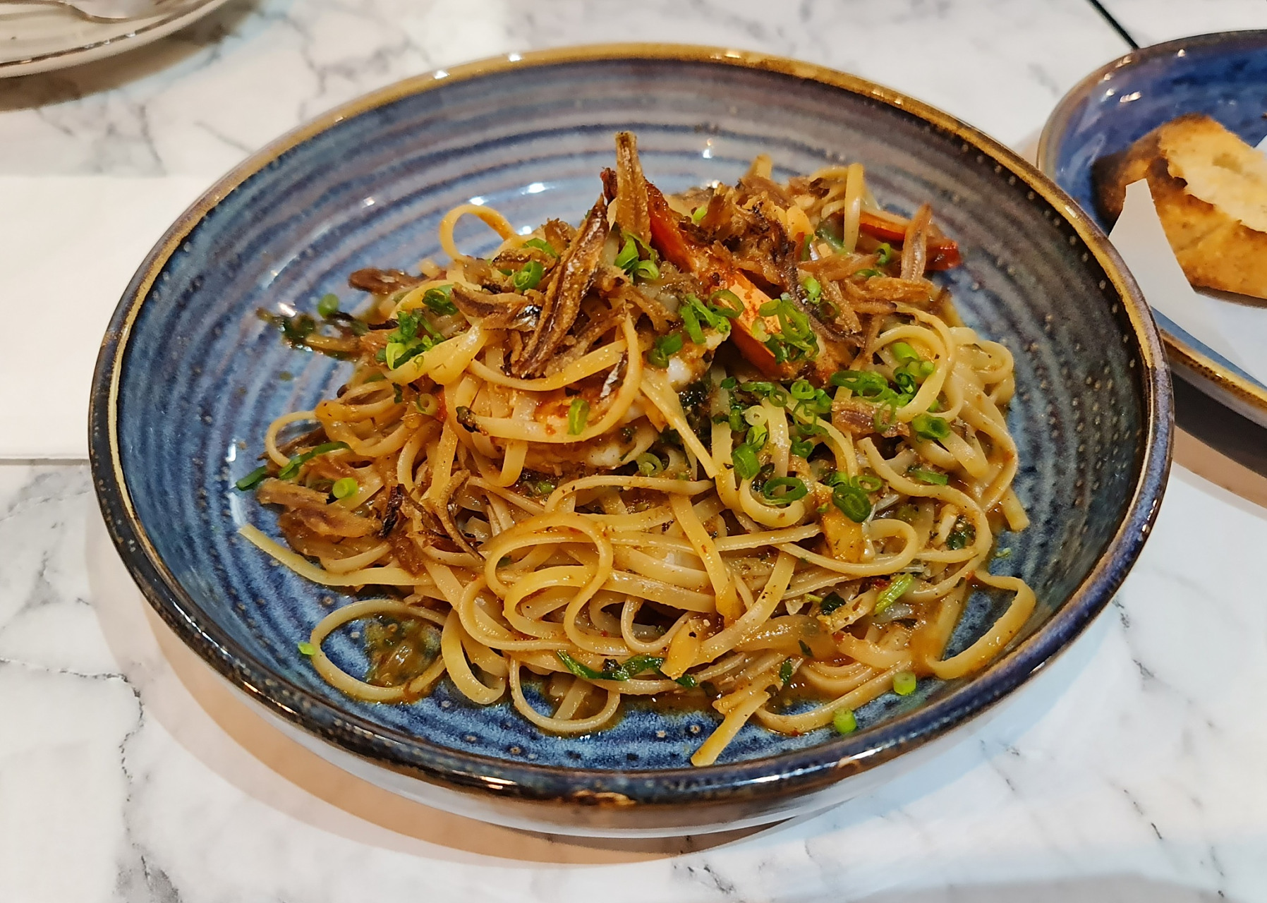 "拌川,源自杭州的特色小吃,制作精湛,美味无比.