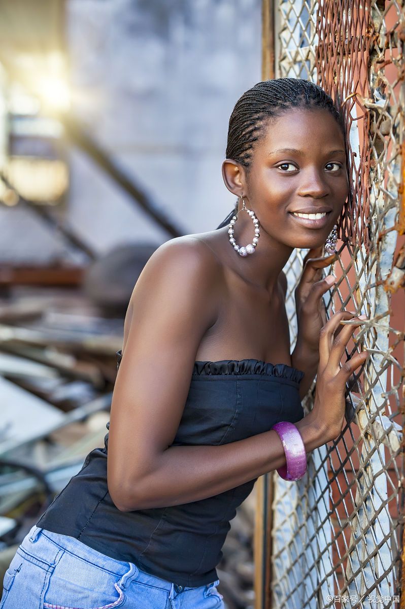 非洲这个神奇的地方,去呆了半年真的是受不了了,中国人应该没有几个人