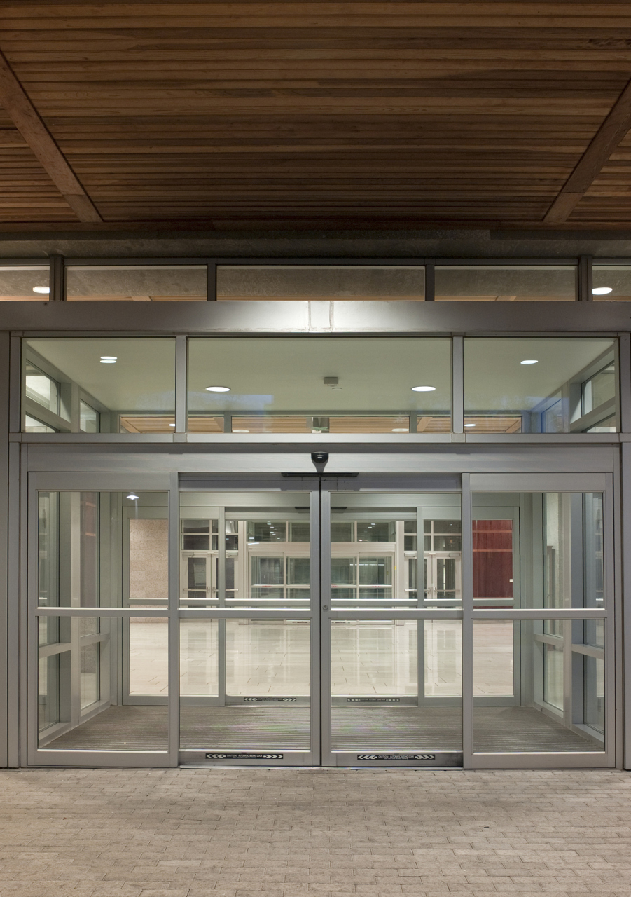 自动感应门,融合尖端传感与控制科技!轻松实现门的智能开关功能.