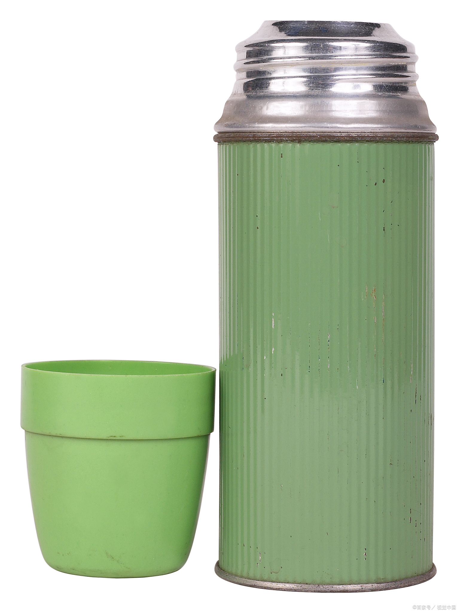 旧保温杯别再扔掉,竟然是个"好东西",家家都实用,找找