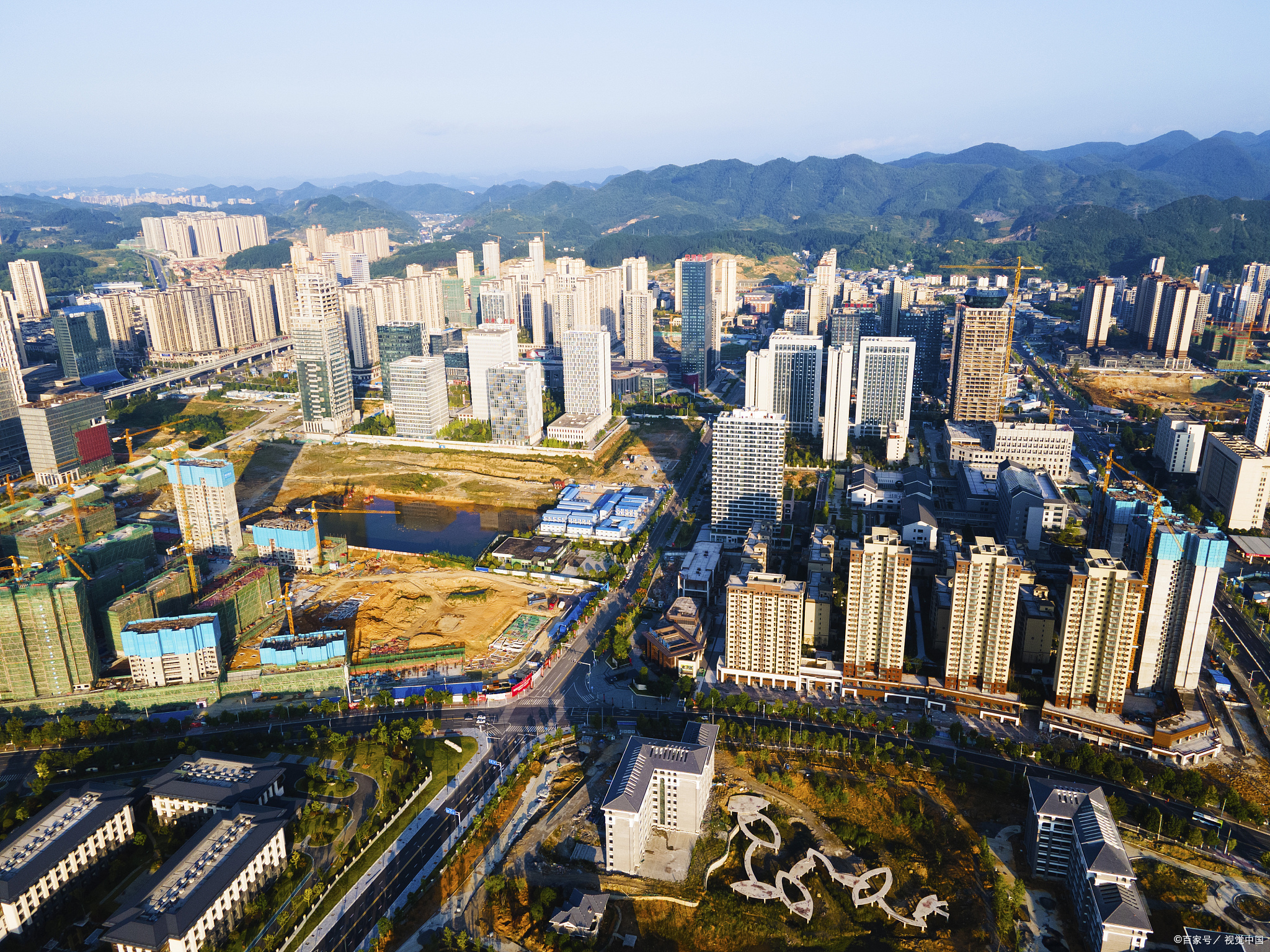 「贵州发展策略」县域经济谋变,合并小区县是发展关键!