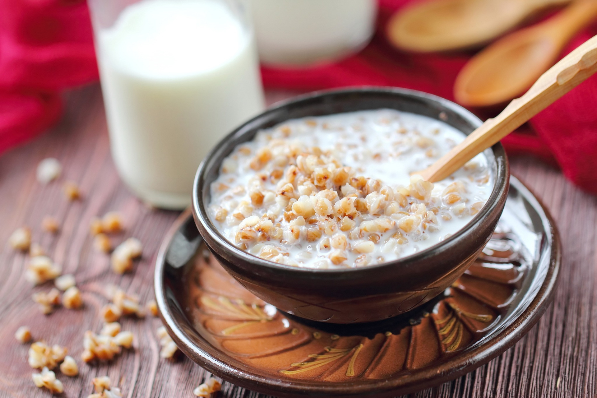 燕麦米是一种营养丰富的食材,富含膳食纤维,维生素和矿物质.