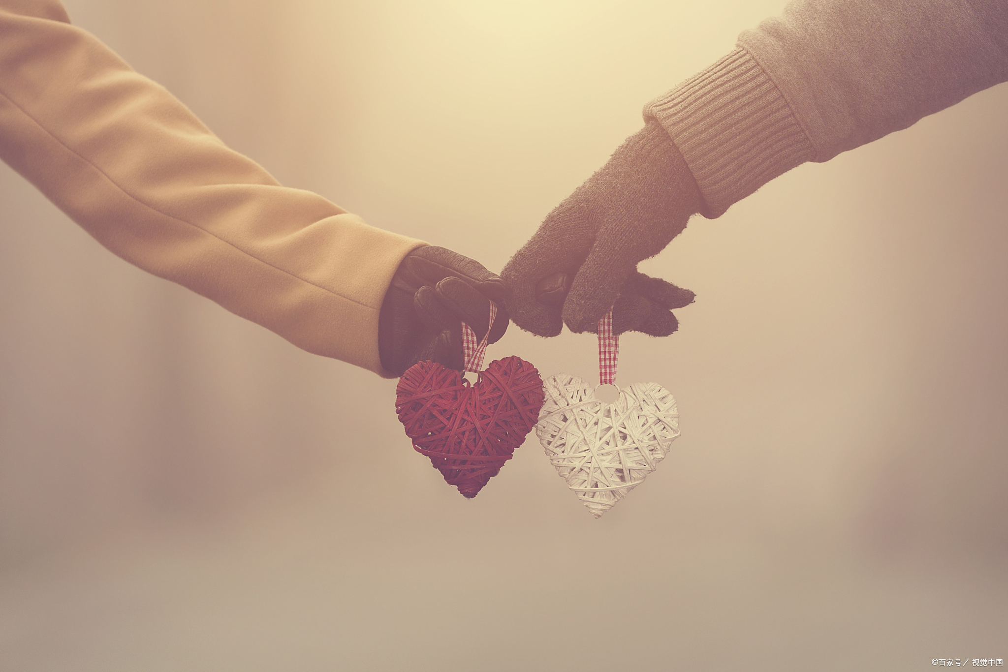 爱情,是一种复杂而美妙的情感.