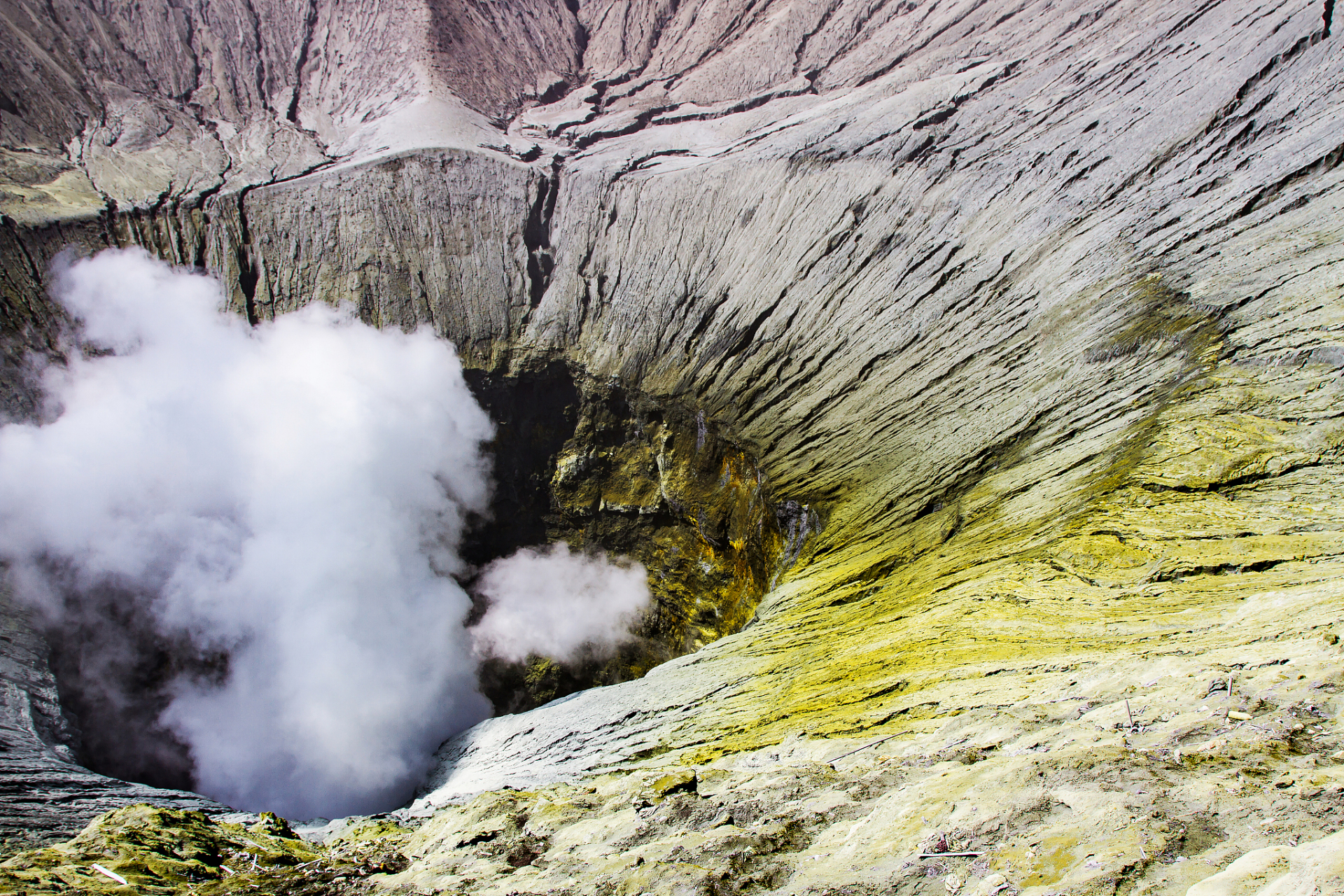 「地狱谷现象」:位于美国亚利桑那州的地狱谷,是世界上最炎热的地方之