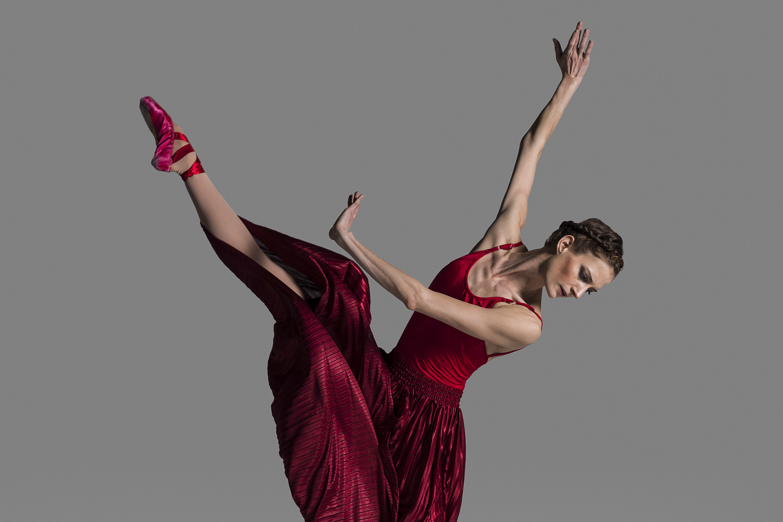 "科目三"舞蹈席卷网络!简单易学,创意满满,引发社交媒体热议