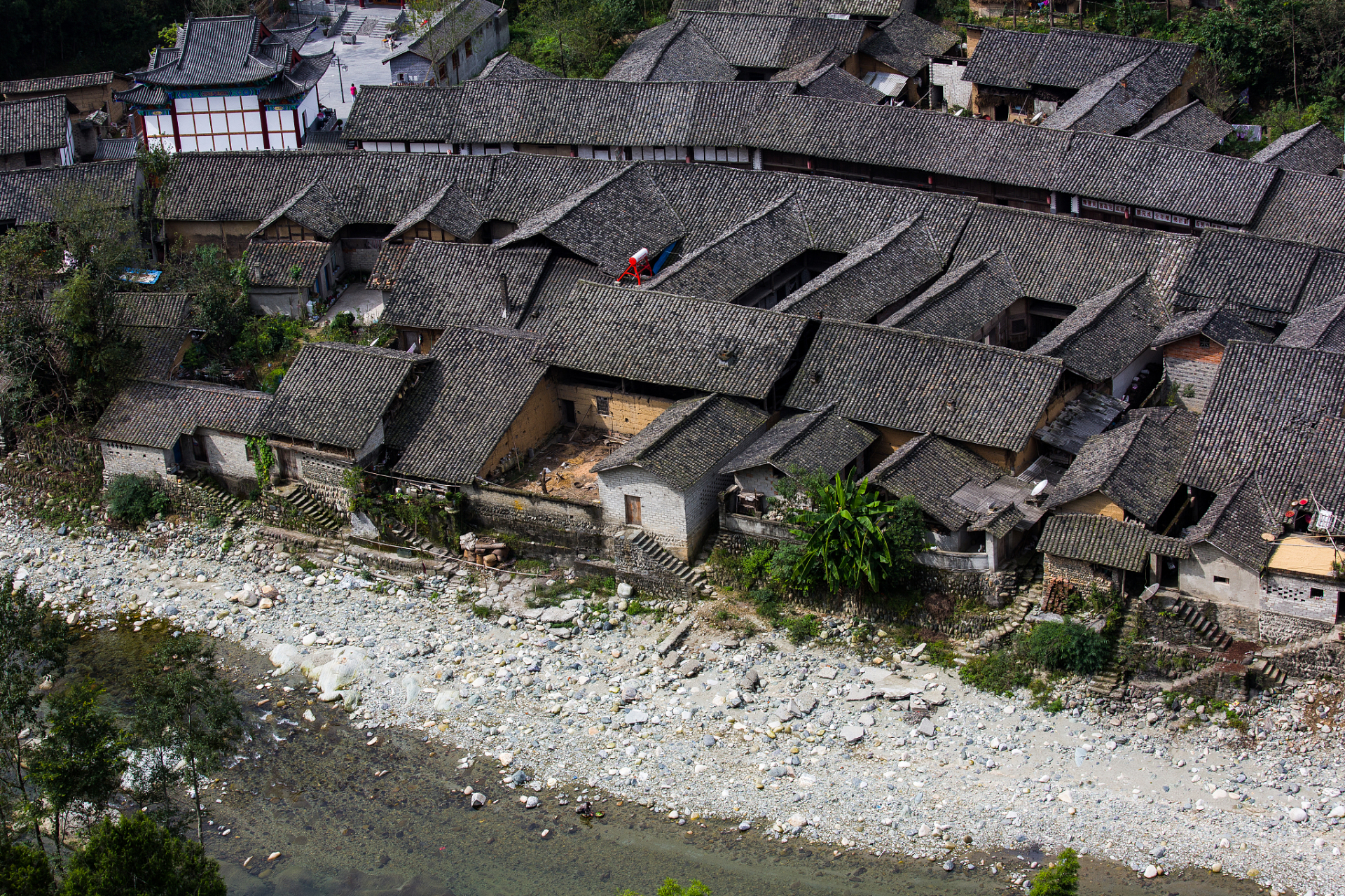 青川乔庄古建筑群:乔庄古建筑群是国家aaa级旅游景区,始建于唐朝,历经