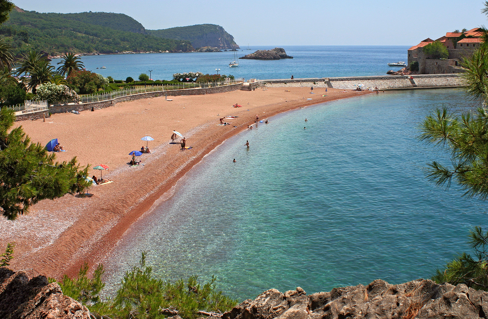 大连金石沙滩,坐落于中国东北部辽宁省的黄海之滨.