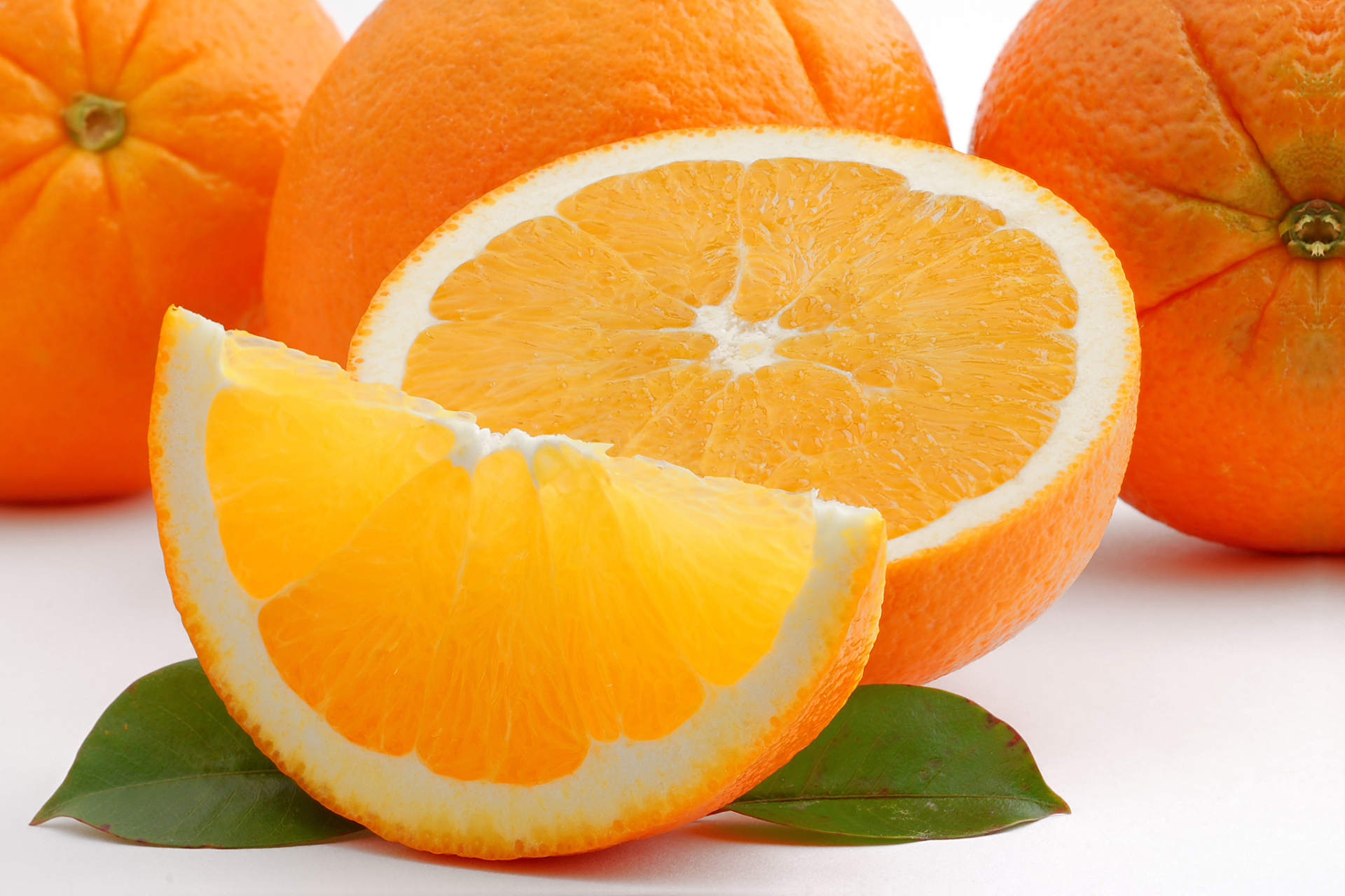 德保脐橙     文/罗世识 德保脐橙遍野黄, 满枝硕果比甜香.