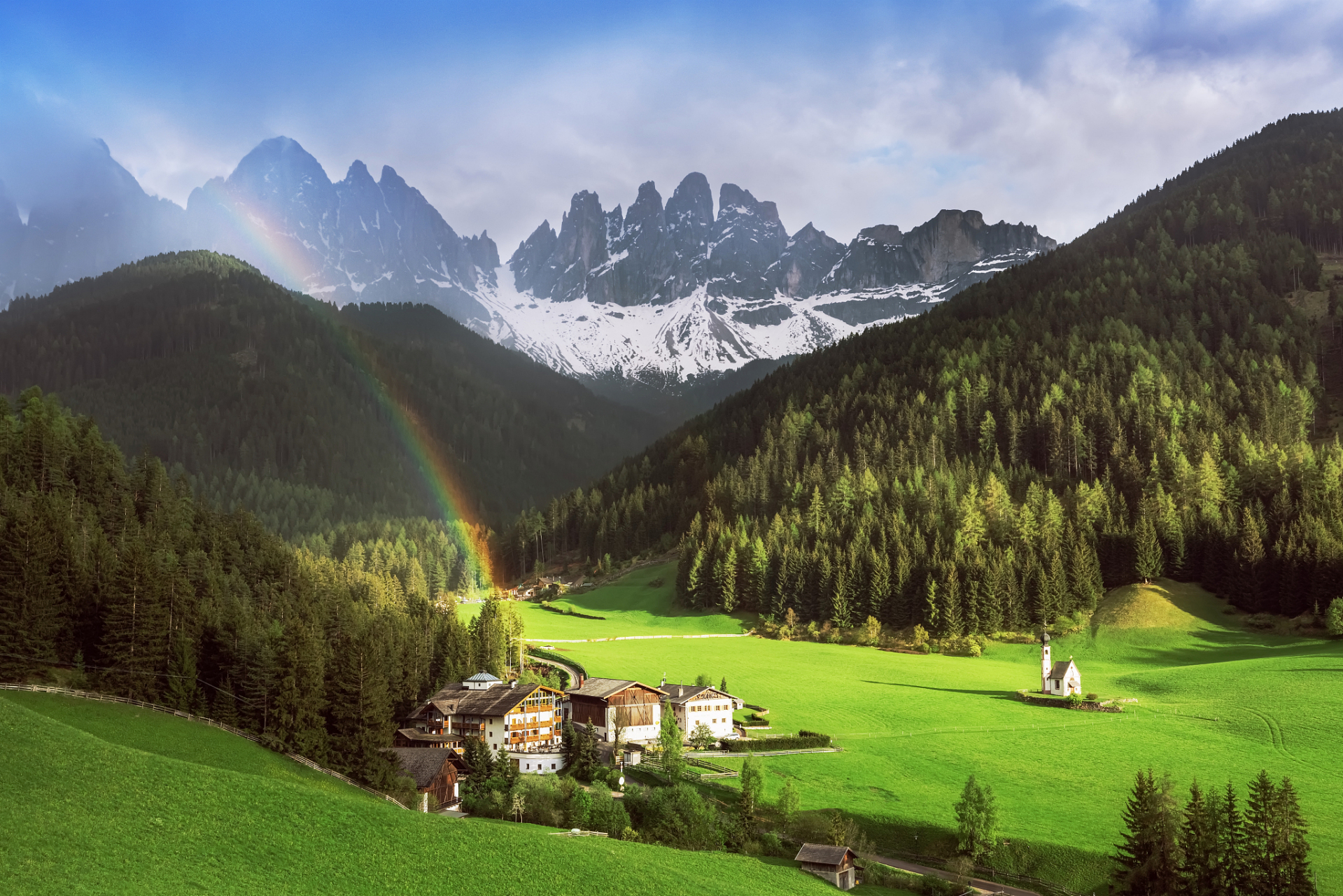 越南多乐省警局遇袭 越南政府近日指出,6月11日在越南多乐省发生的