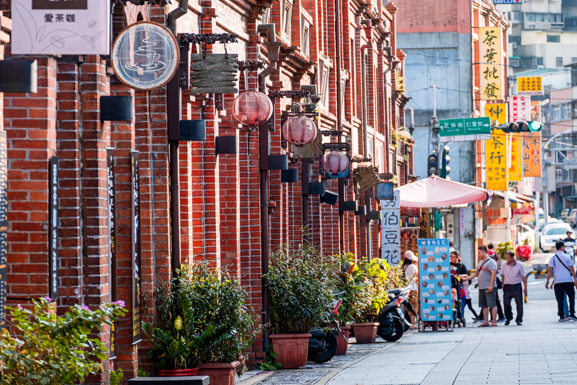 再探曾厝垵:与文艺渔村的浪漫邂逅  自从上次游览曾厝垵后,我就被那里