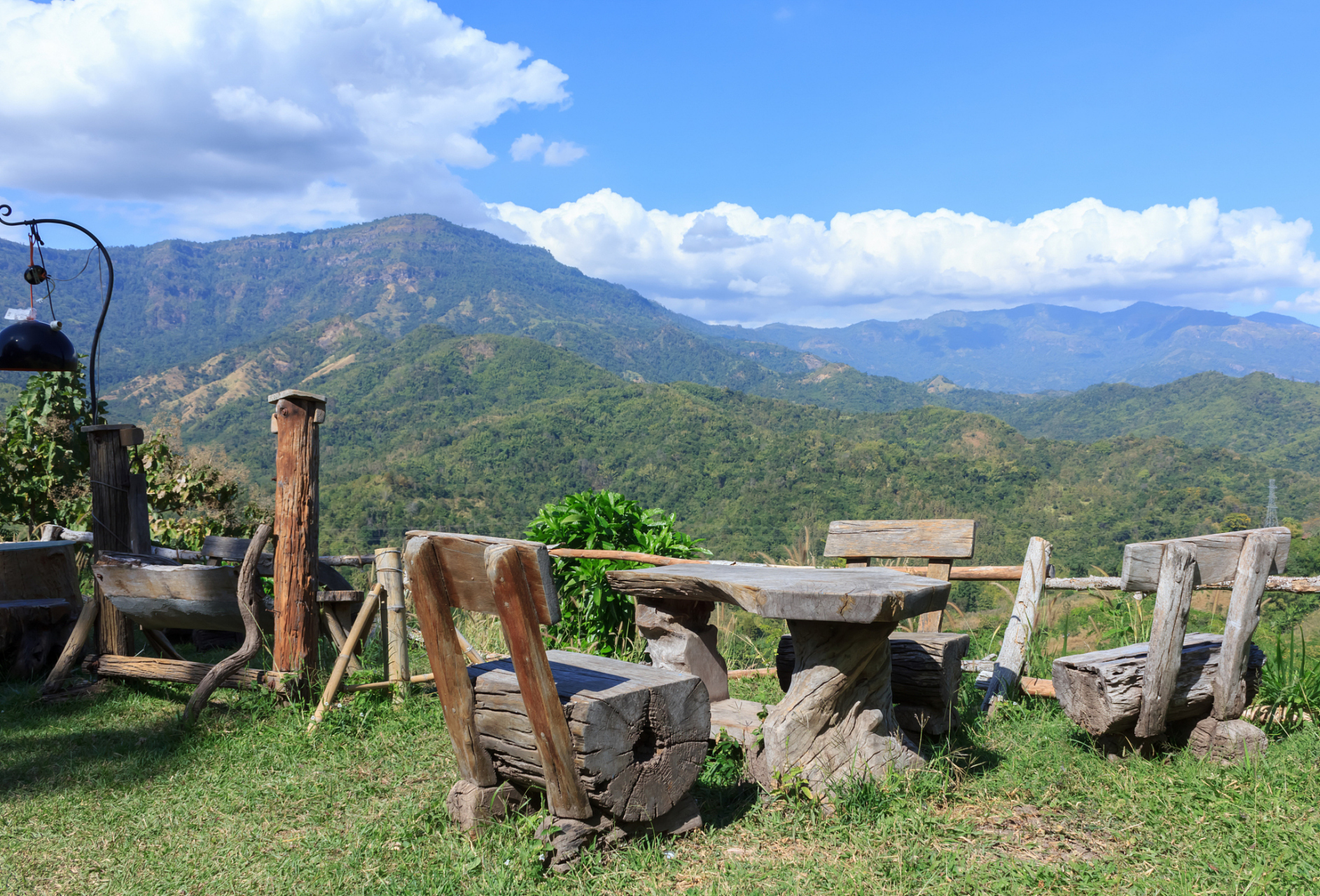 恩施坪坝营位于湖北省恩施土家族苗族自治州,是一座以