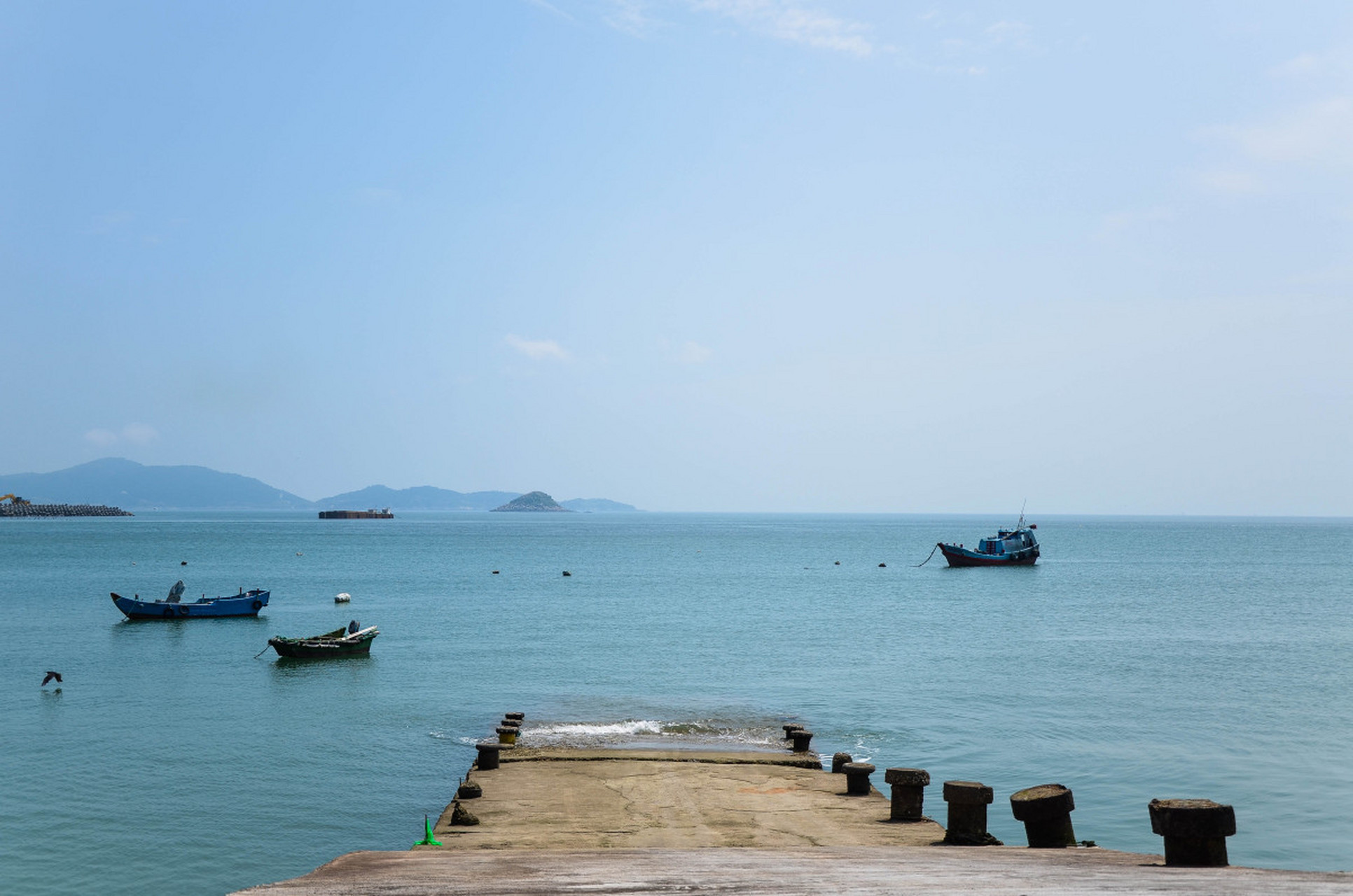 温州洞头旅游攻略:洞头是浙江省温州市的一个海岛区,风景秀丽,气候