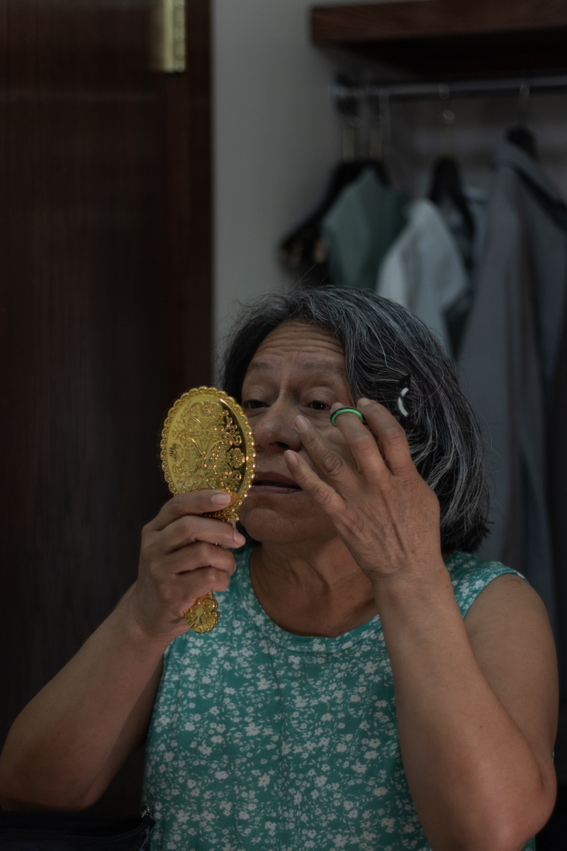 我一同事,在一起工作三十几年