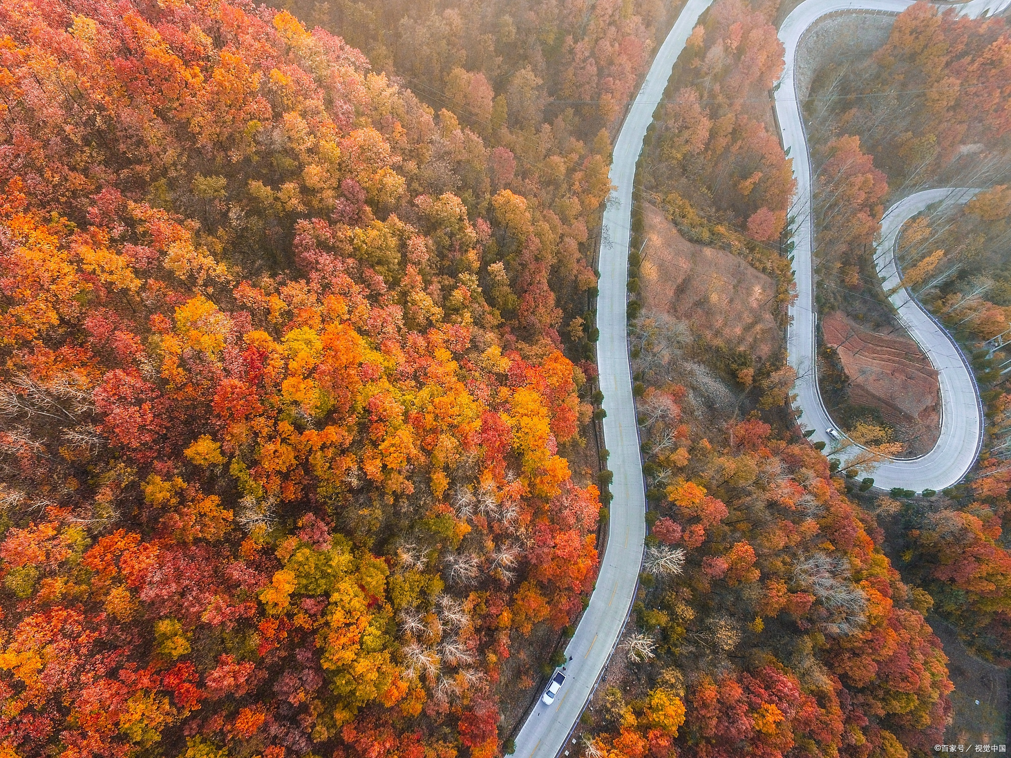 位於四川省巴中市南江縣光霧山鎮,居成都,重慶,西安三大城市幾何中心