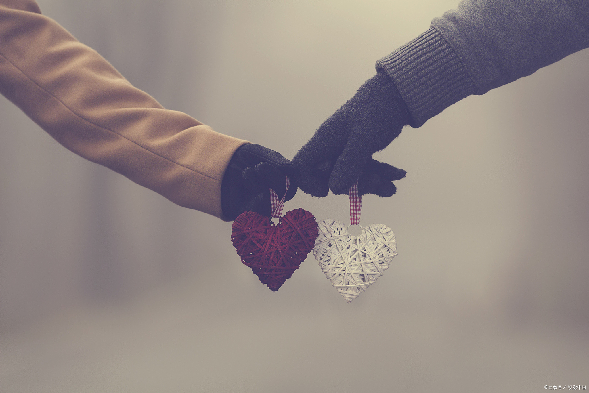 在军队管理规定中,重点关注的是婚姻状况的变化