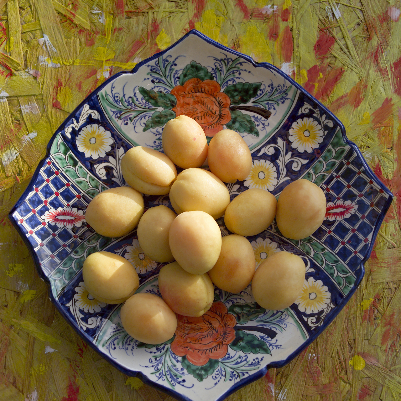 活喜蛋又称毛蛋.其营养价值主要包括蛋白质,维生素,矿物质,脂肪.