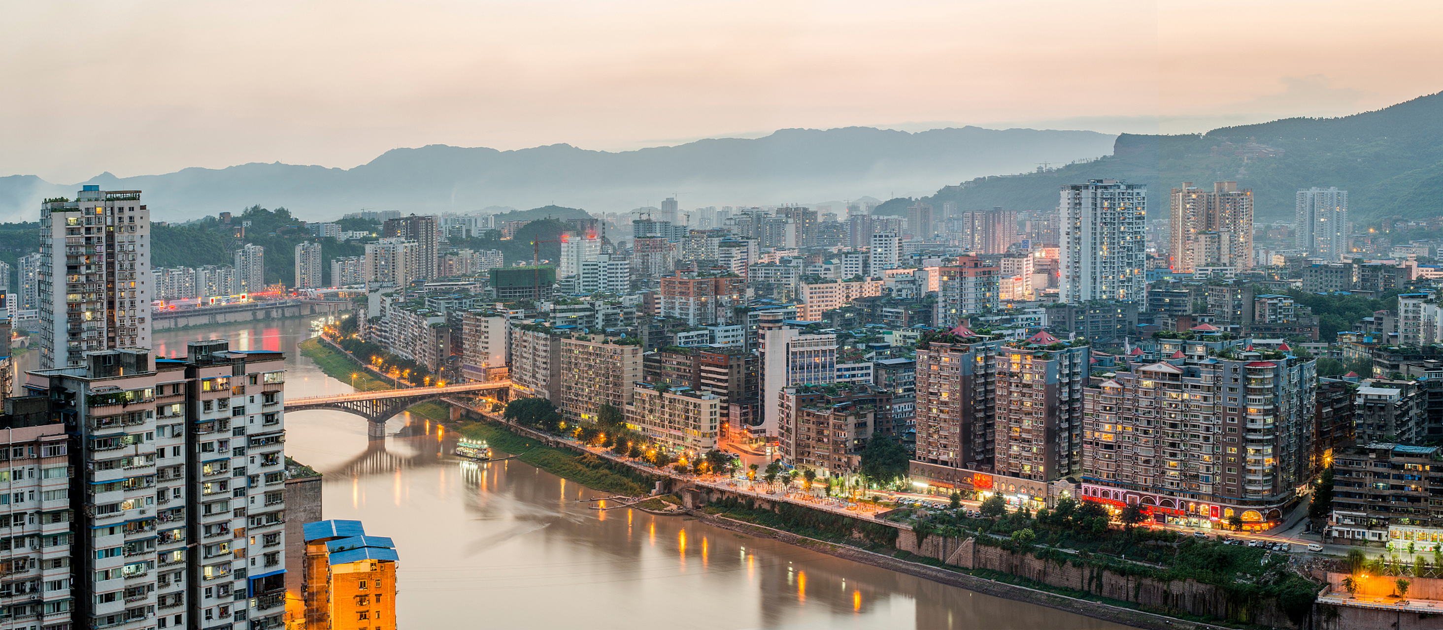 达州旅游攻略景点必去:巴人文化,自然风光,达州之旅全攻略  尊敬的