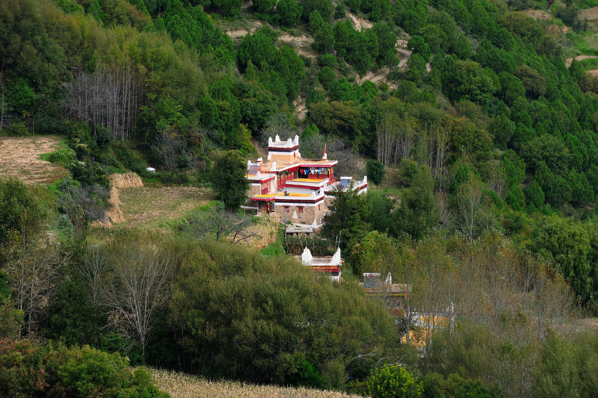 心定西再出发#莲峰山景区始建于东晋,是道教著名宏教寺所在地,是中国