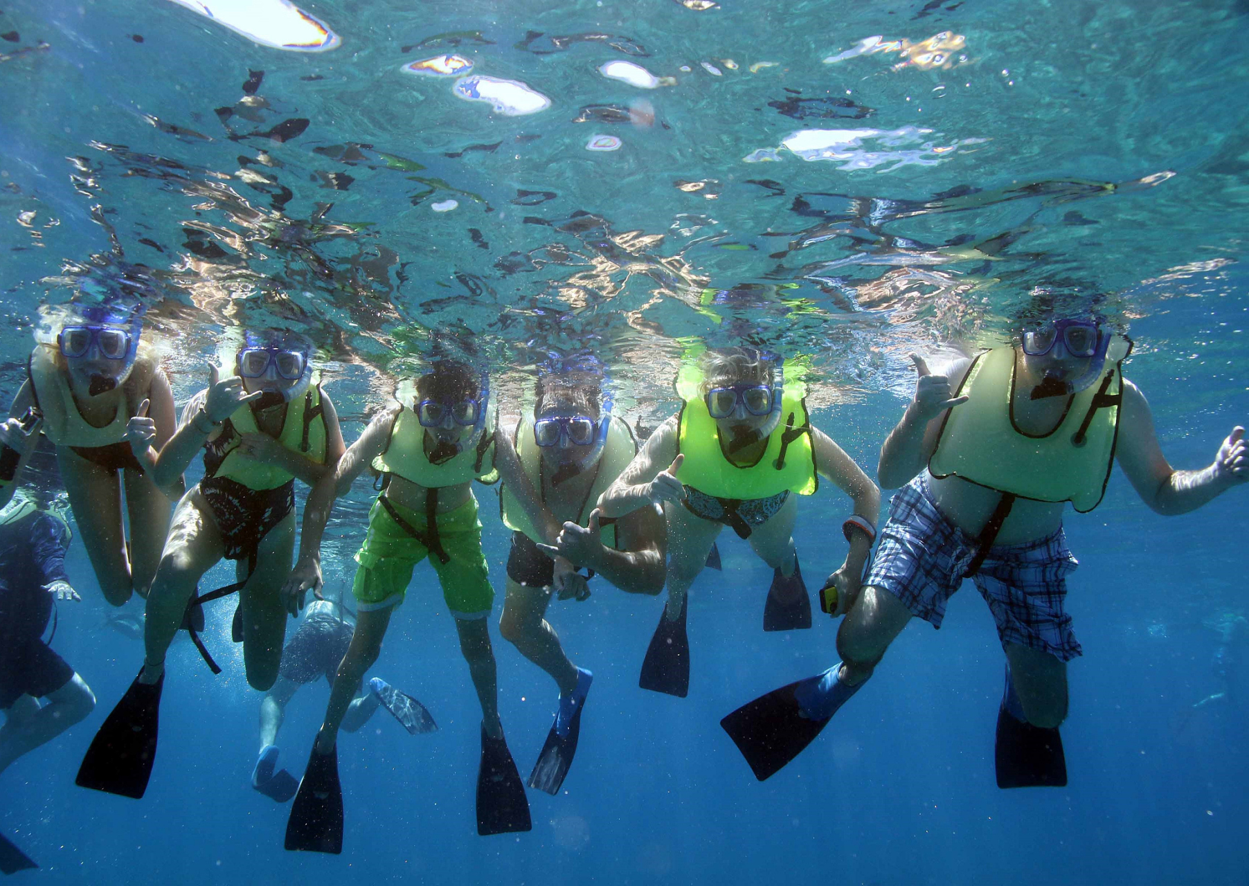 在华夏大地上,存在着一个奇妙而神秘的地方,那就是三亚太阳湾海洋运动