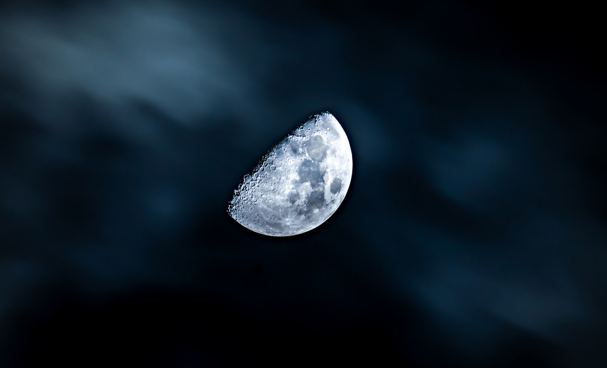 你,如同流星划破夜空的寂寞.