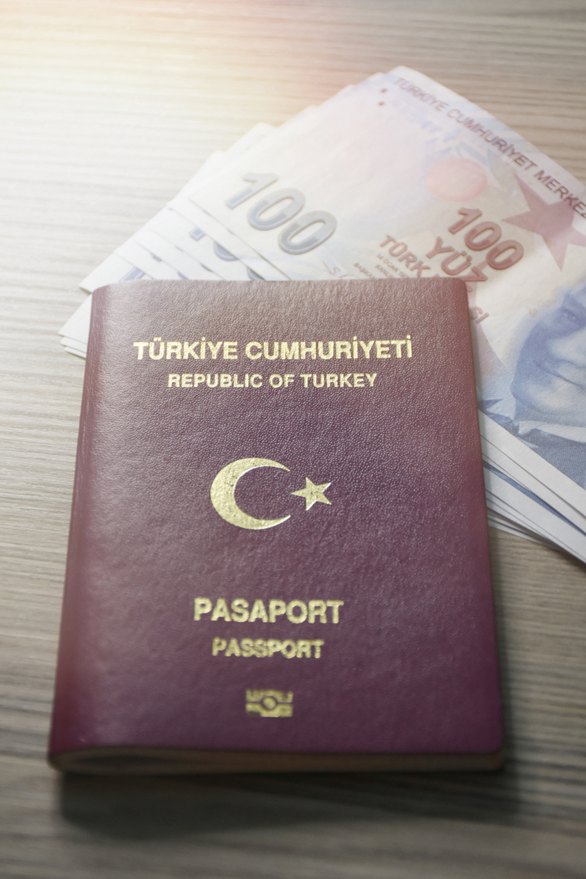 中国和马尔代夫互免签证协议正式生效.