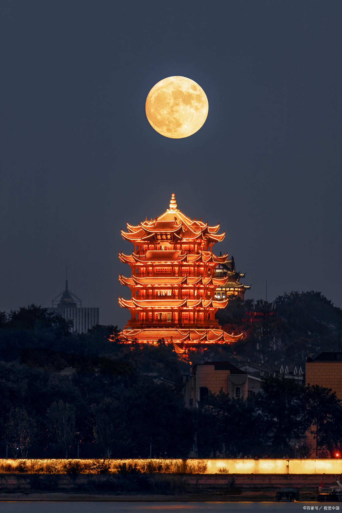 月亮钟楼明月图片月夜忆舍弟手抄报明月江楼照片家乡实景月夜照片明月