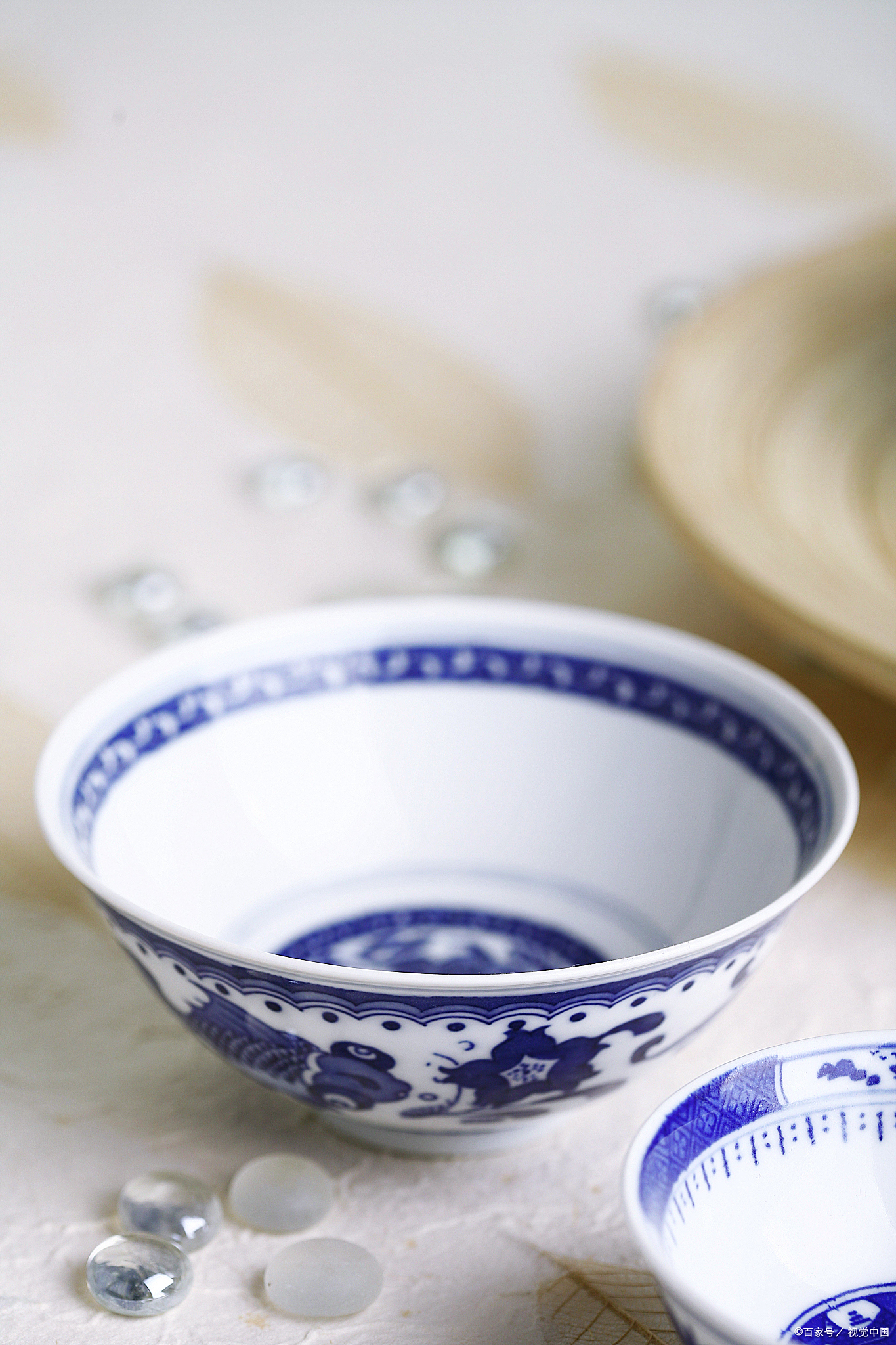 陶瓷碗和玻璃碗哪个更健康?陶瓷碗和玻璃碗的区别在哪?