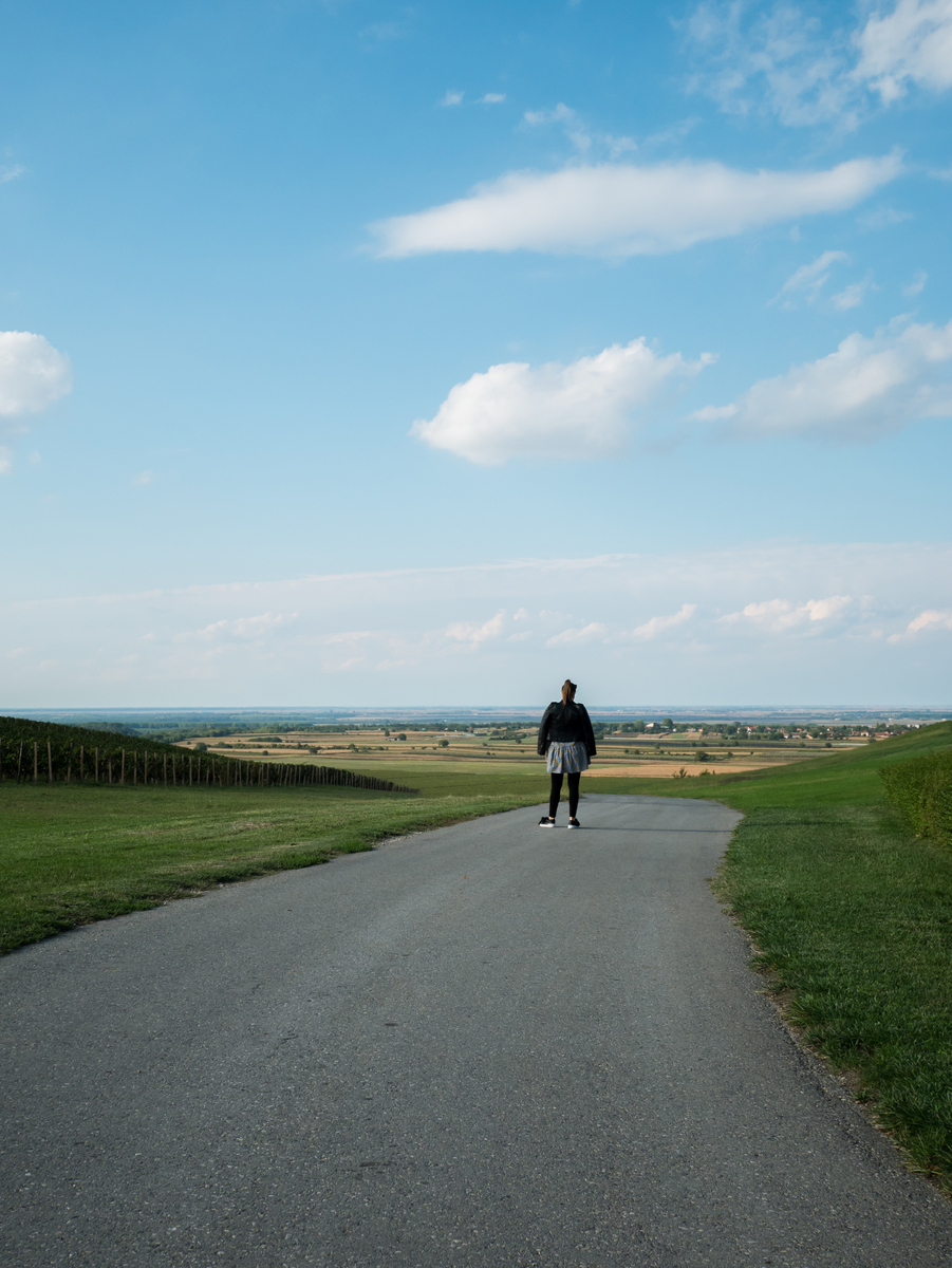 离家的那一刻行囊里装的可不仅仅是衣物和零食更多的是家人的爱与