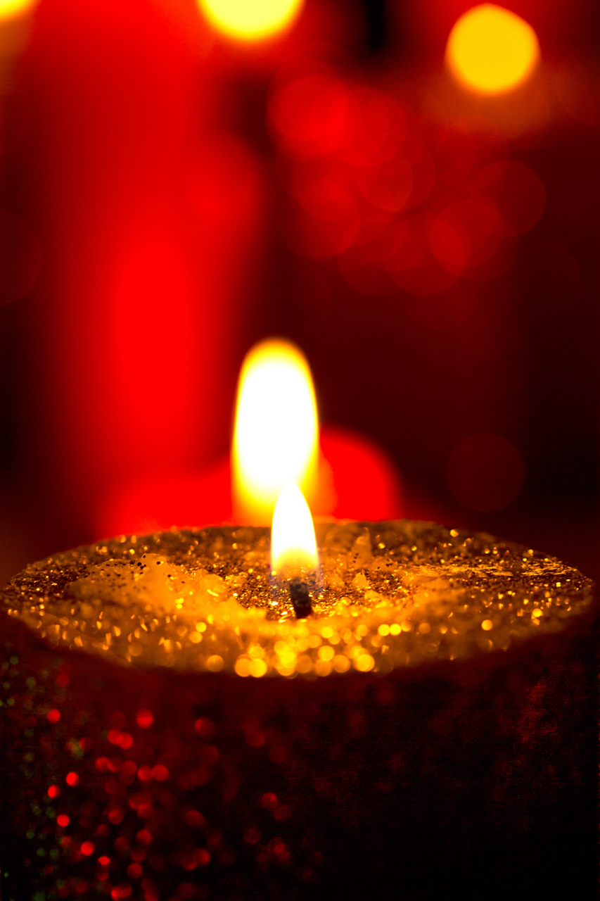 少年听雨歌楼上,红烛昏罗帐