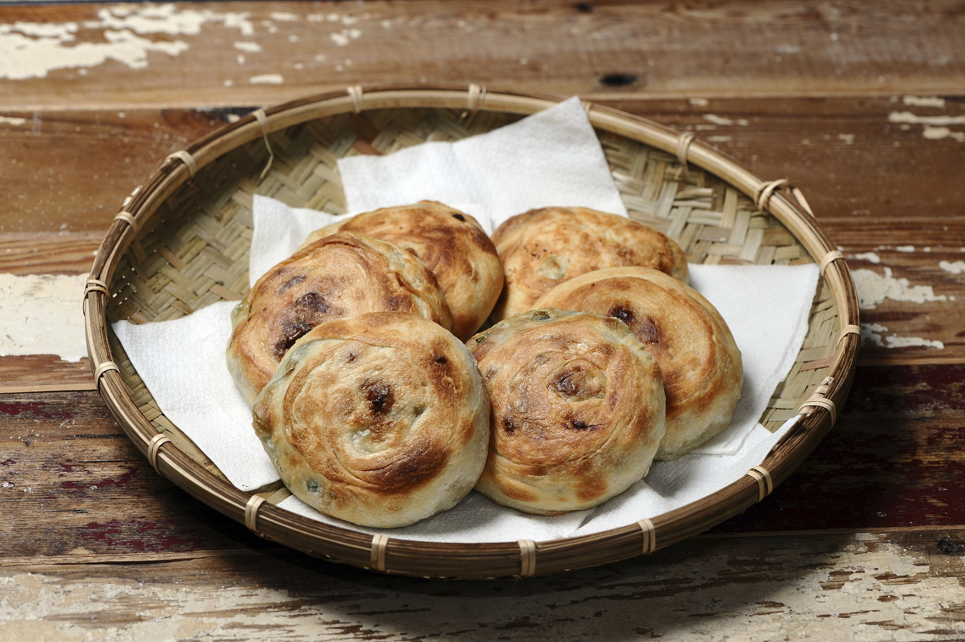 首先,让我们了解一下武汉煎包的制作工艺.