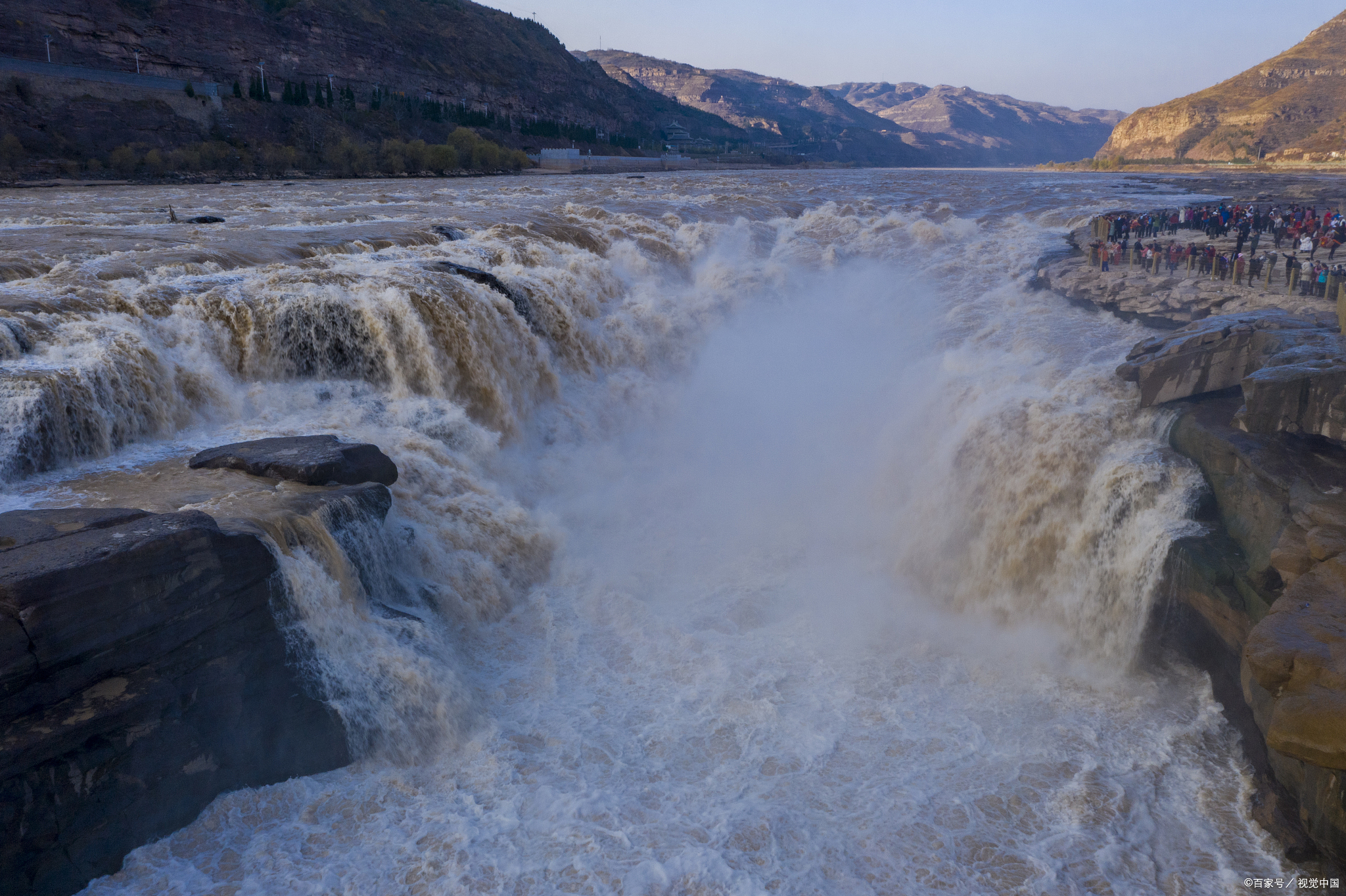 "黄河的变迁:从野马般奔腾到温顺的母亲河"