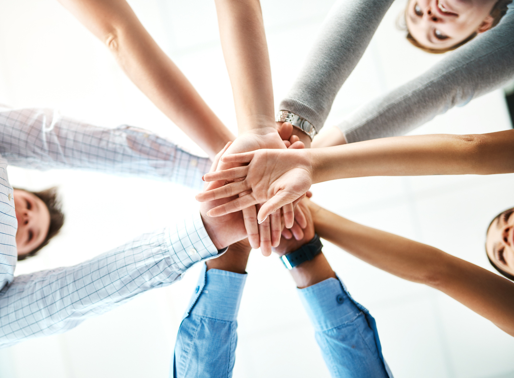 携手同行 —— 大学生团队协作能力的锻炼与提升  03 当我们踏入