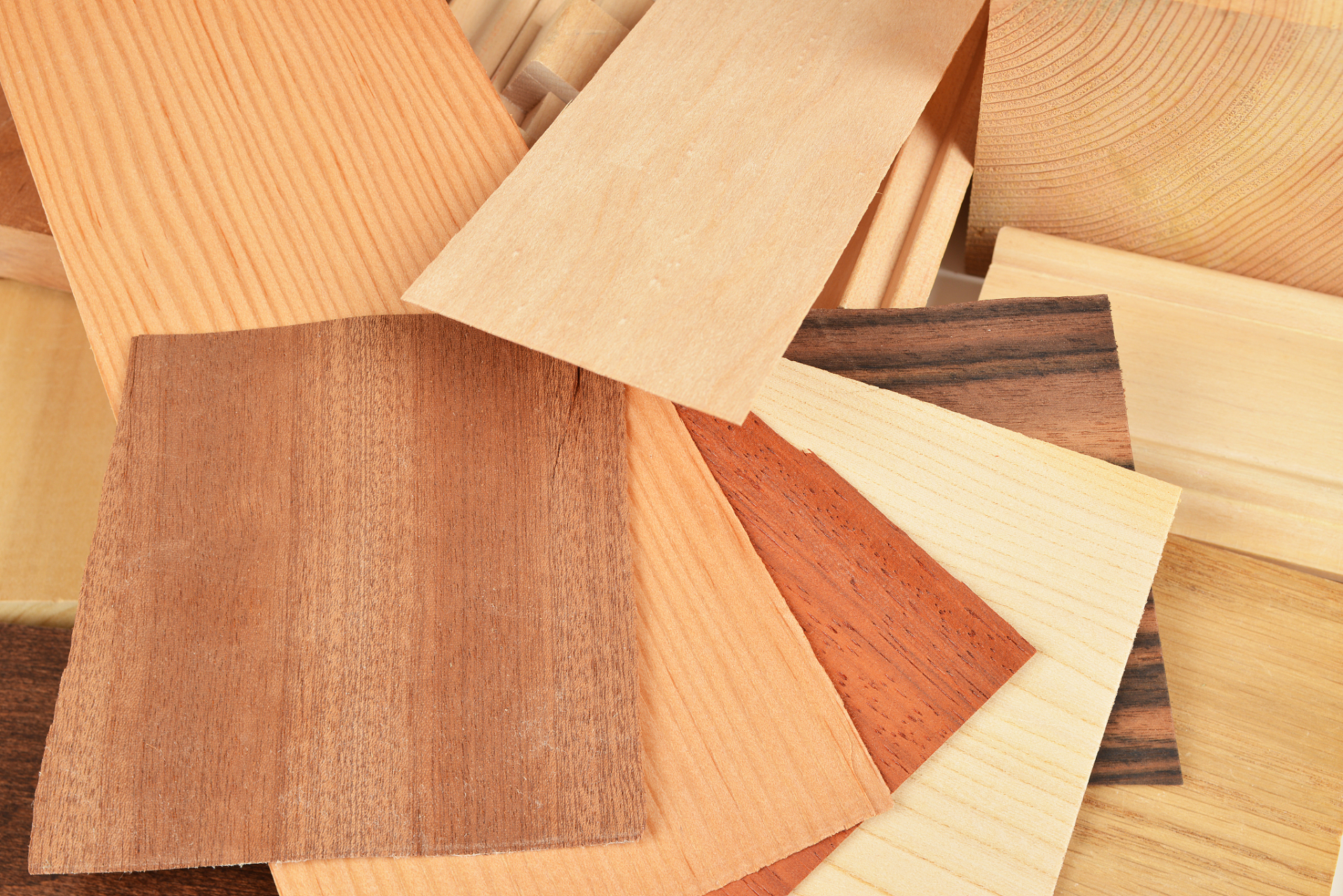 万象天冠板材是高品质,多样化,环保且服务好的装修材料.