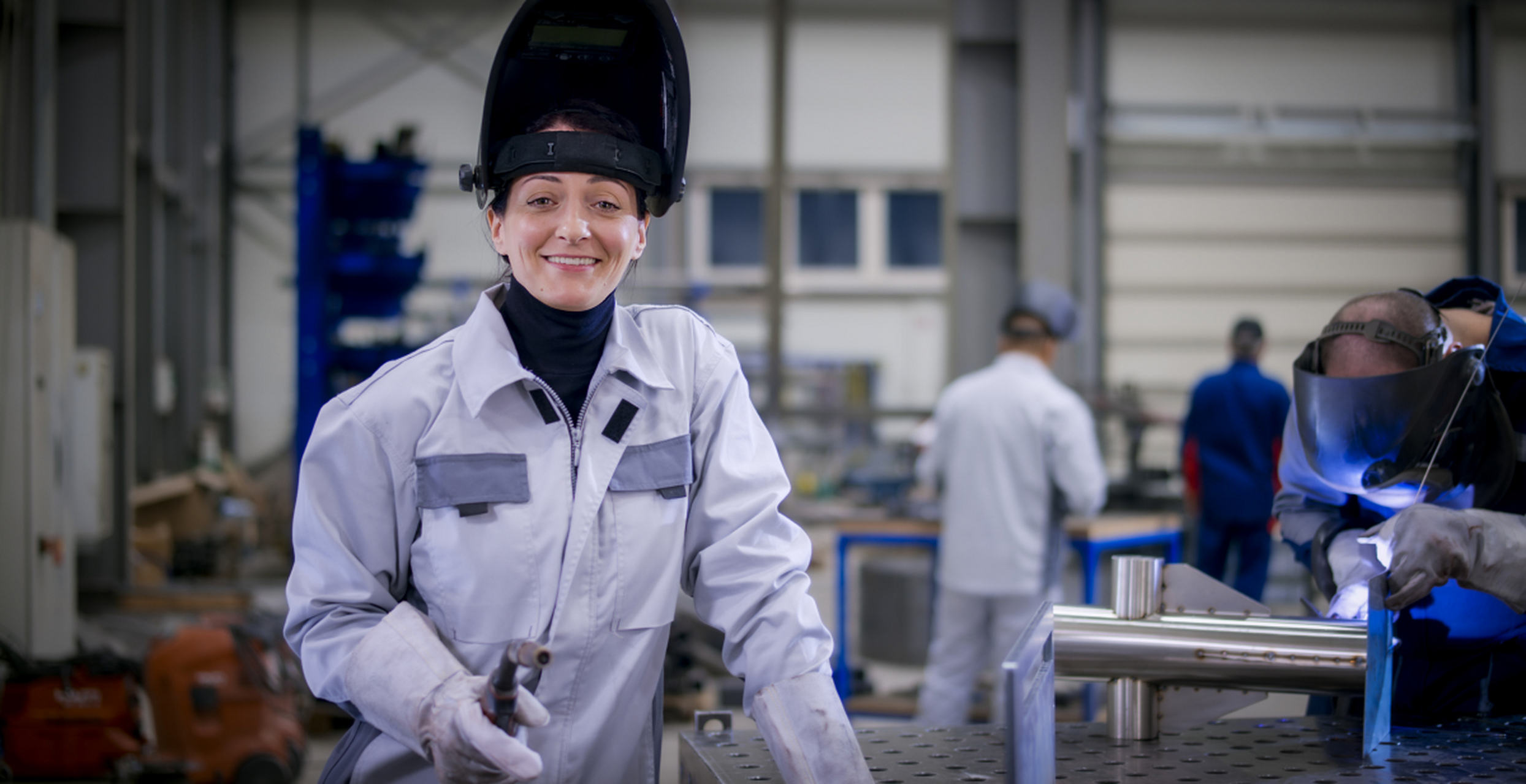 她很勤奋,我也很高兴