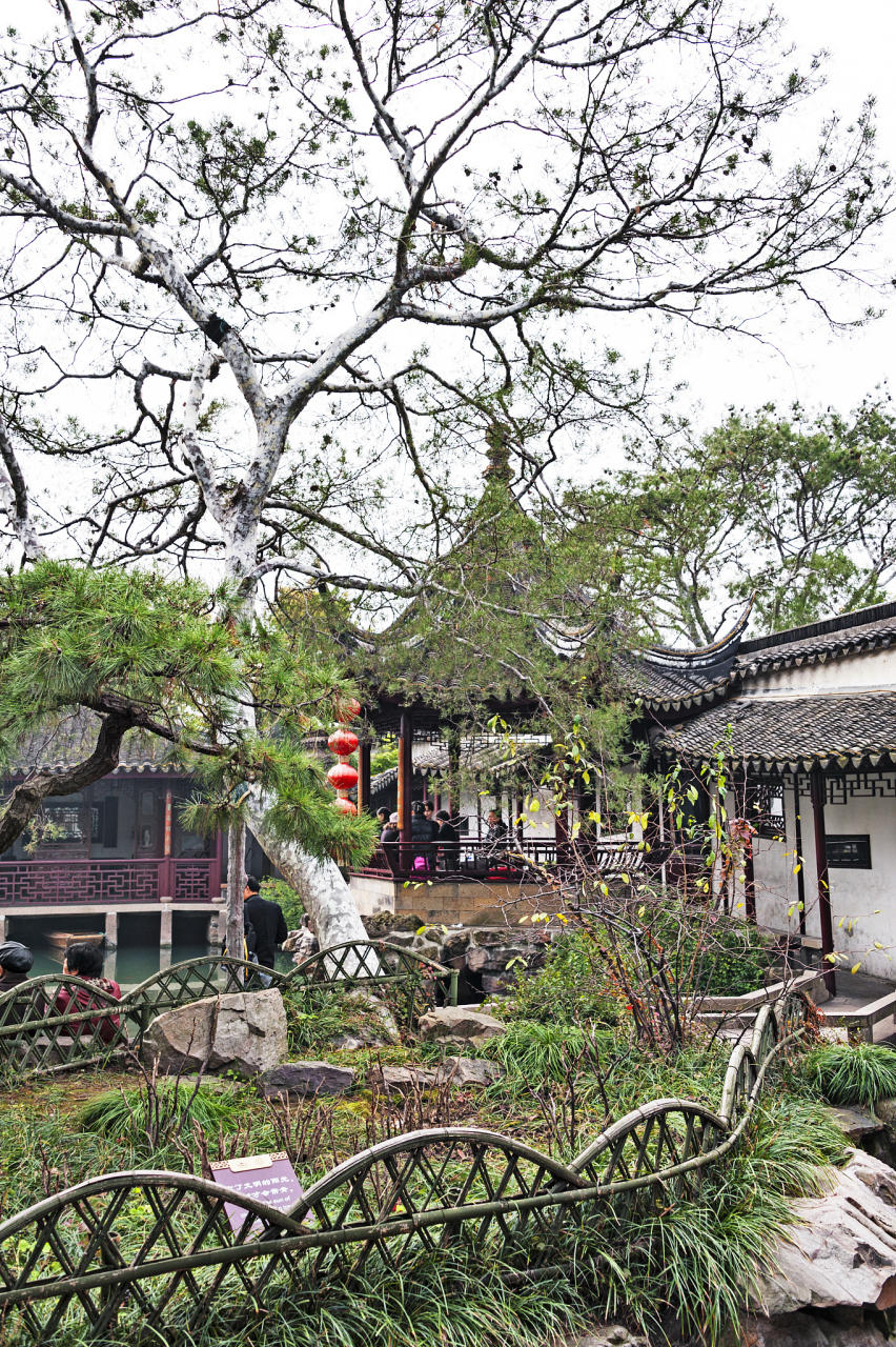 沧浪亭,位于苏州市三元坊沧浪亭街3号,是一处始建于北宋的中国汉族