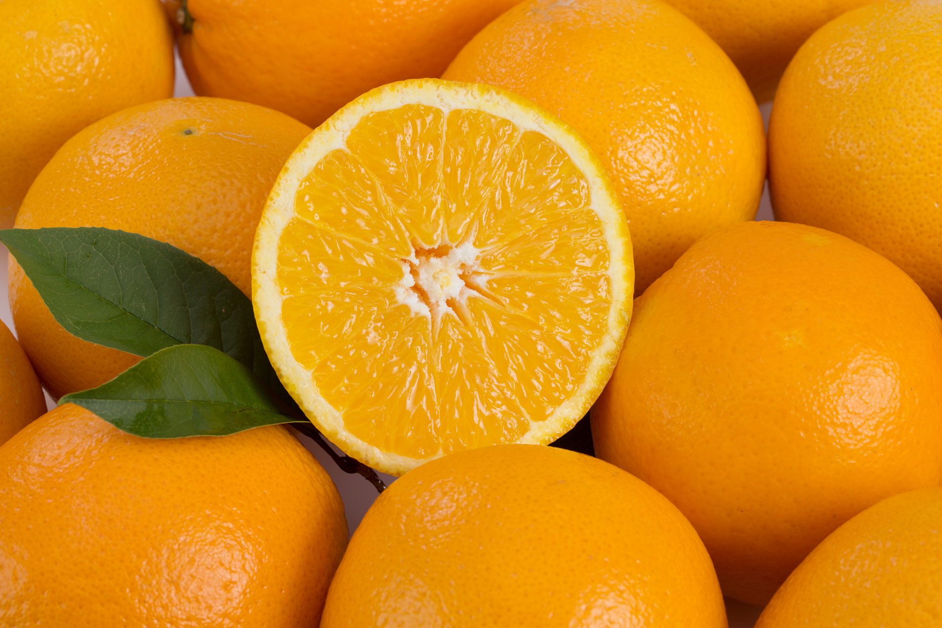 冰糖桔上火还是去火	 冰糖橙通常是用来降火的.