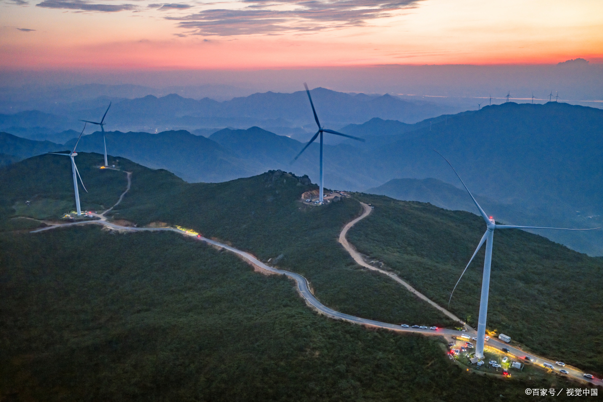 上栗县金山镇春季,高山风电超壮观!