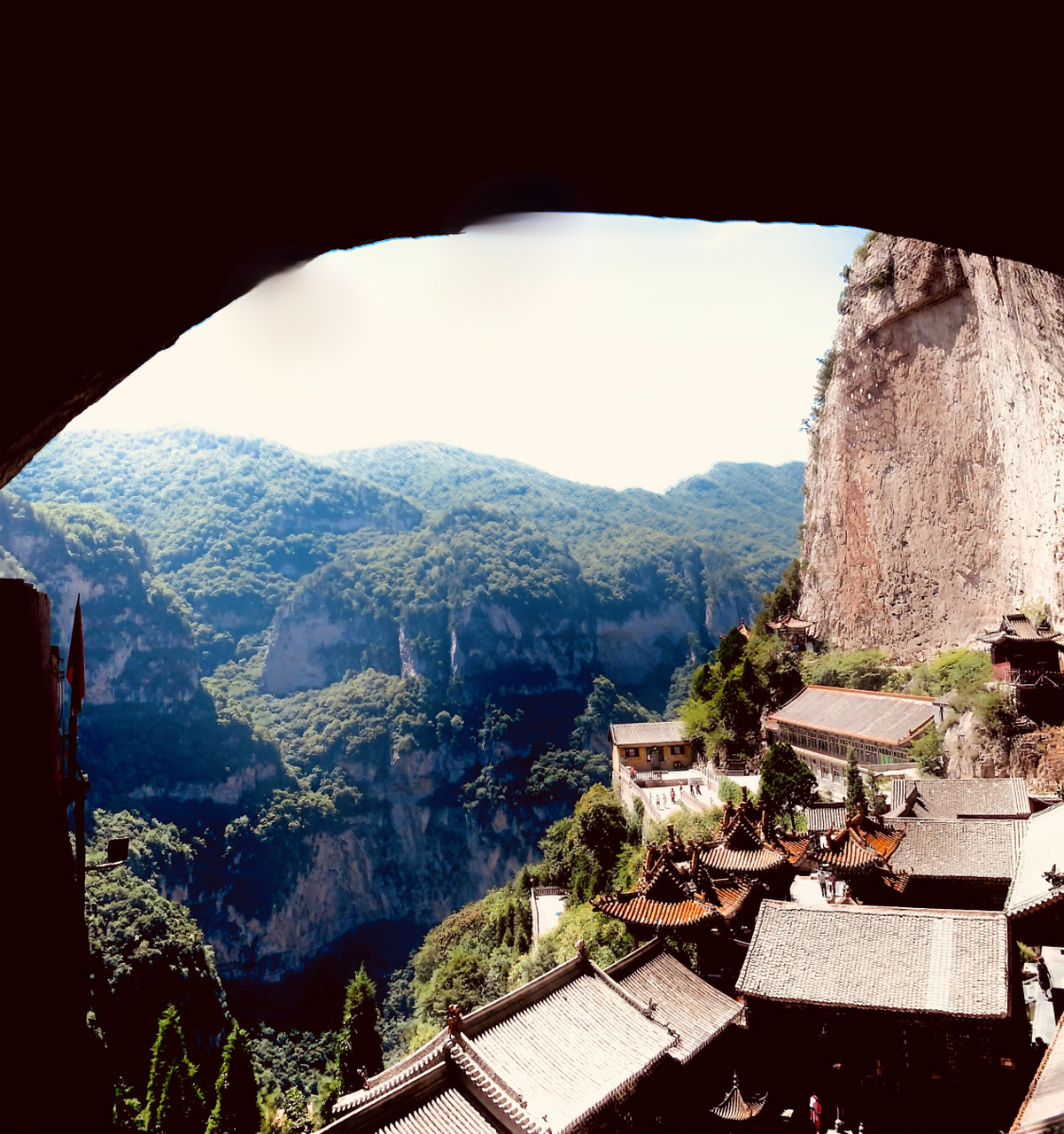 云台山,神农山风光无限,青天河碧波荡漾.太行大峡谷雄伟壮观.