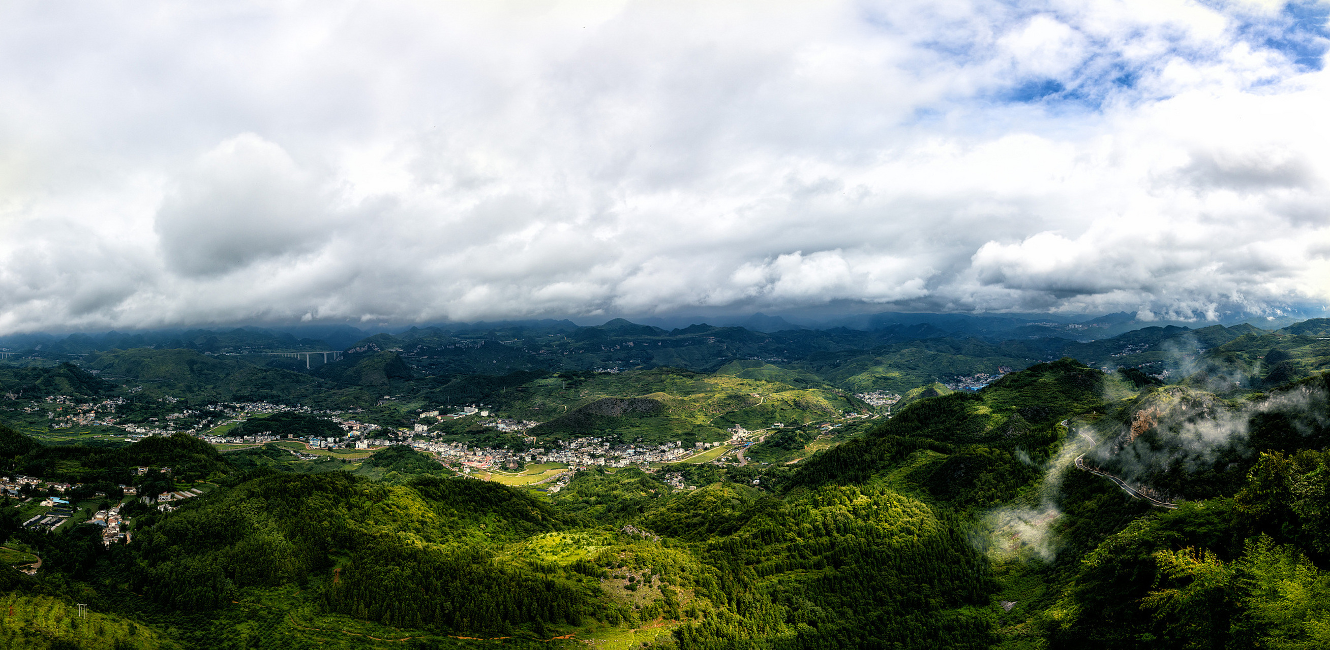 修文旅游景点 #修文县# ,作为贵州省贵阳市下属的一个风景秀丽之地