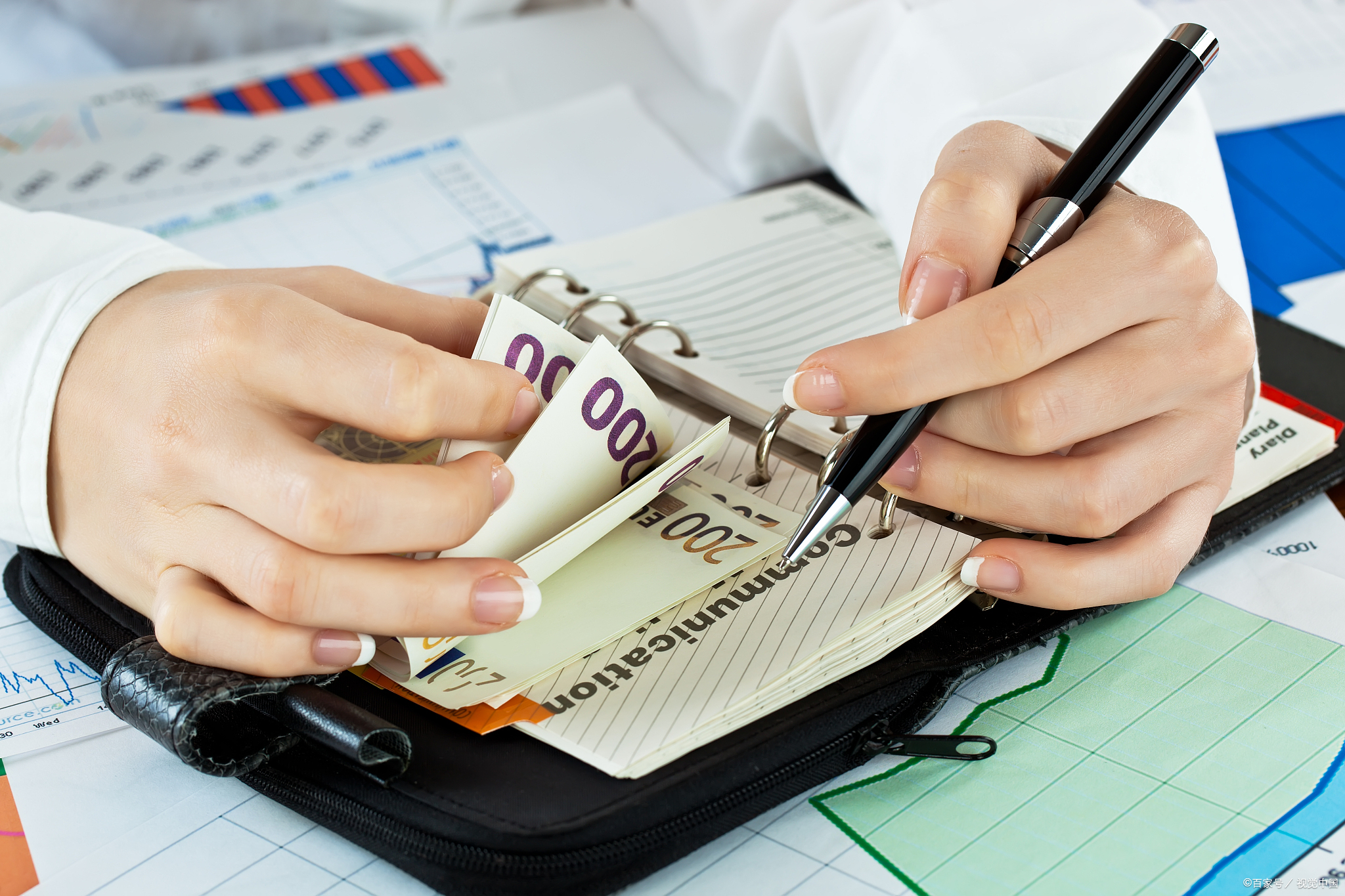 会计师作为企业财务管理的核心力量,其所做出的决策和报告是对企业