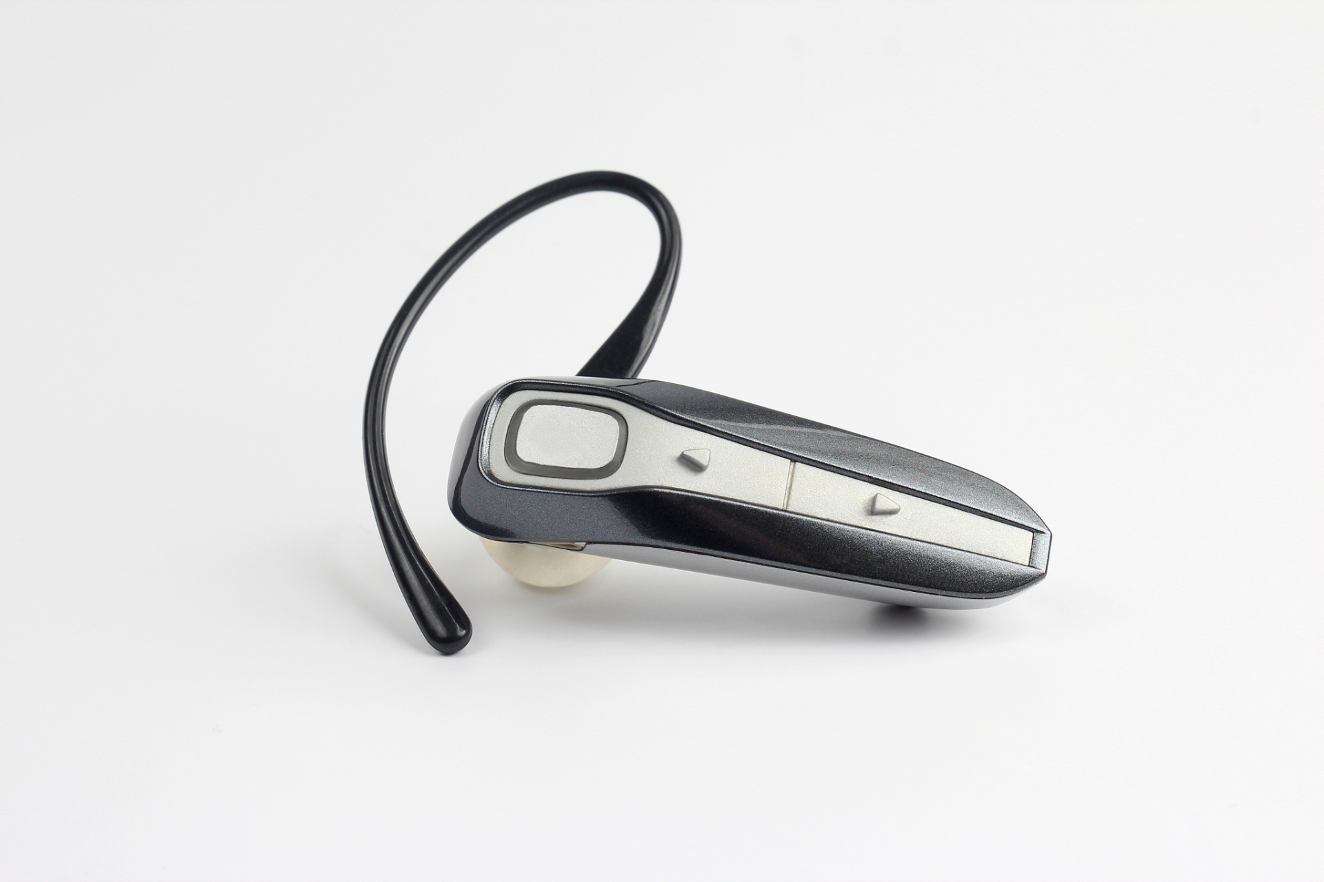 品胜无线蓝牙耳机,音质高保真!运动时尚设计.