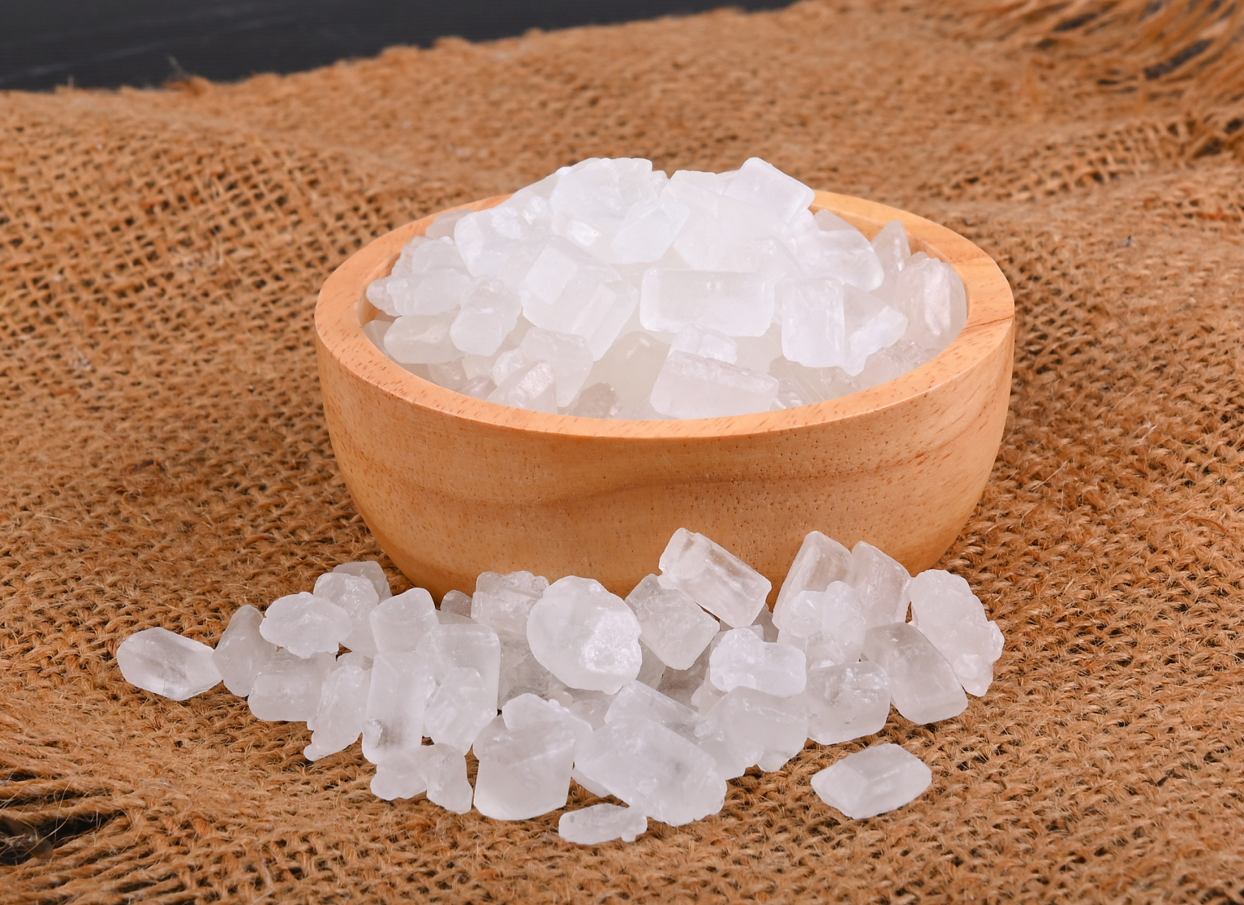 尝鲜冰糖腌青梅,简易操作享受醇香滋味!30天静待时光酝酿果味甘甜.