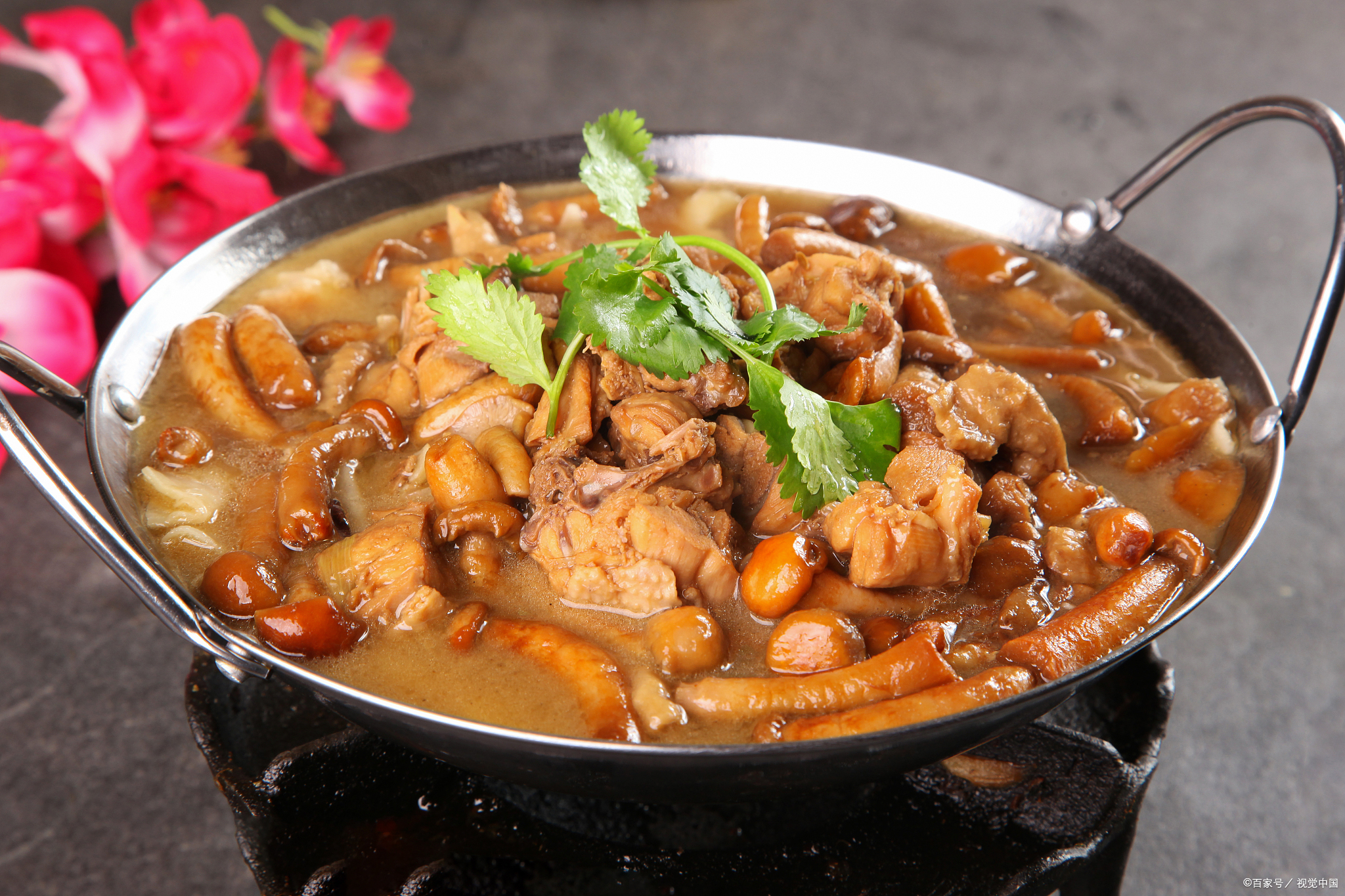 马家老鸡铺清真卤煮鸡:保定传统美食