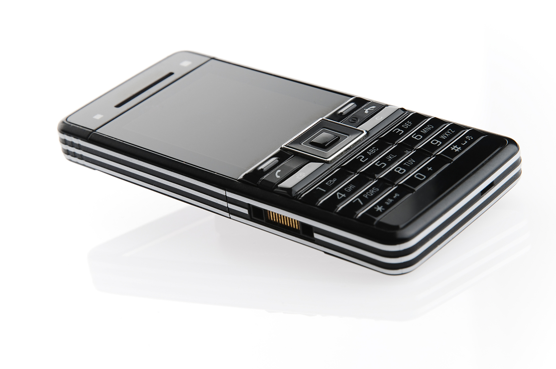 在智能手机还未普及的时期,blackberry(黑莓)手机曾经是一款非常牛逼