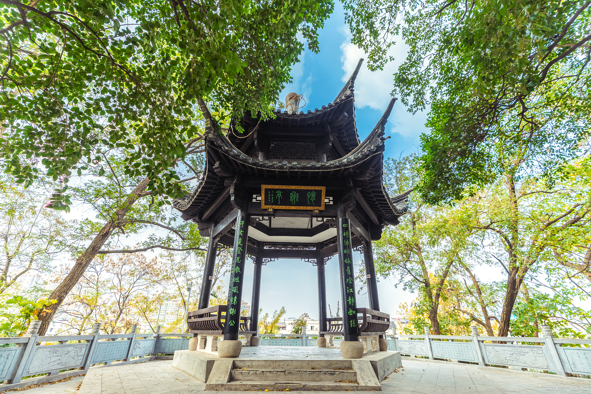 安徽的采石矶,被誉为"天下第一矶".