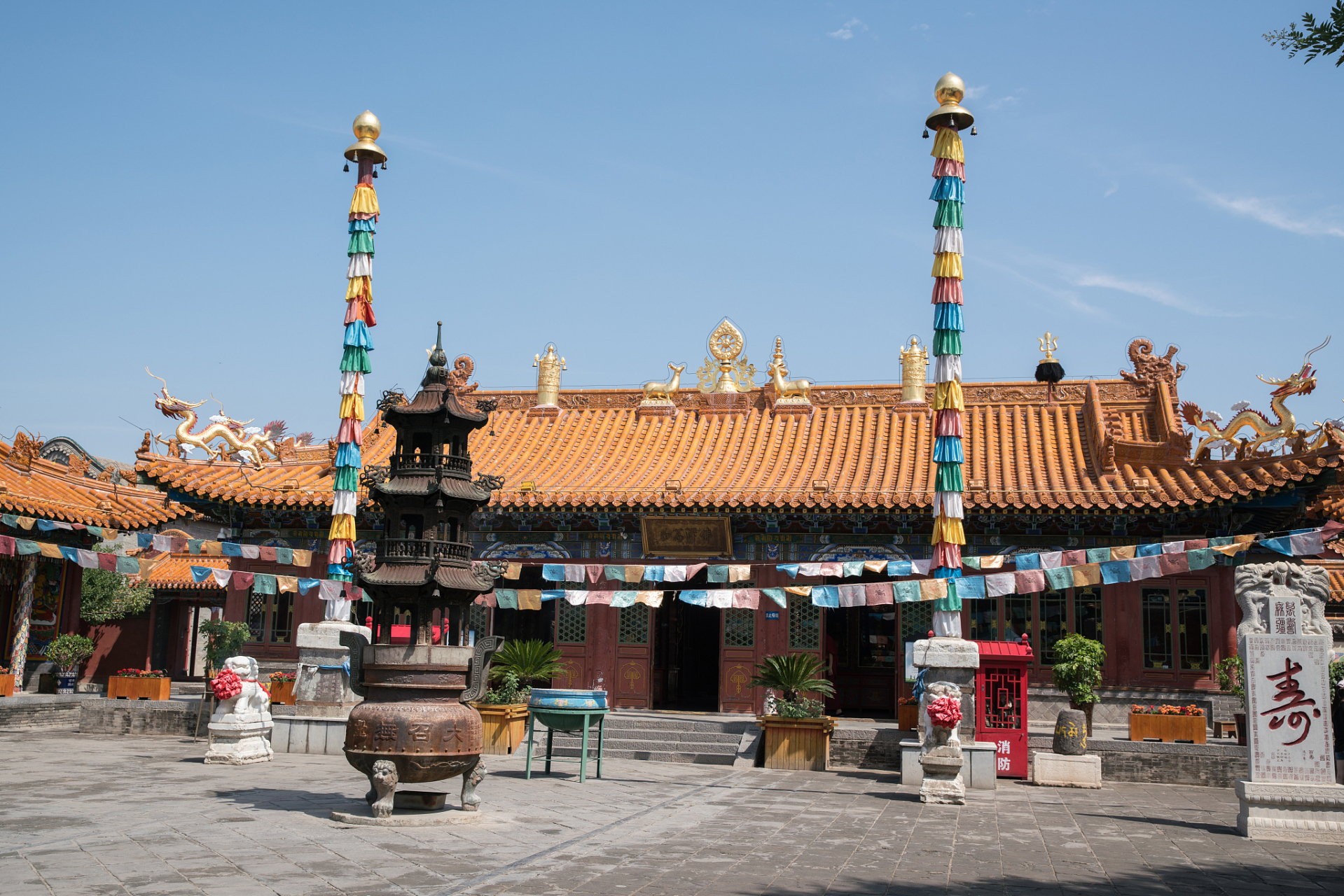 呼和浩特大召寺,国家aaaa级旅游景区,全国重点文物保护单位,位于